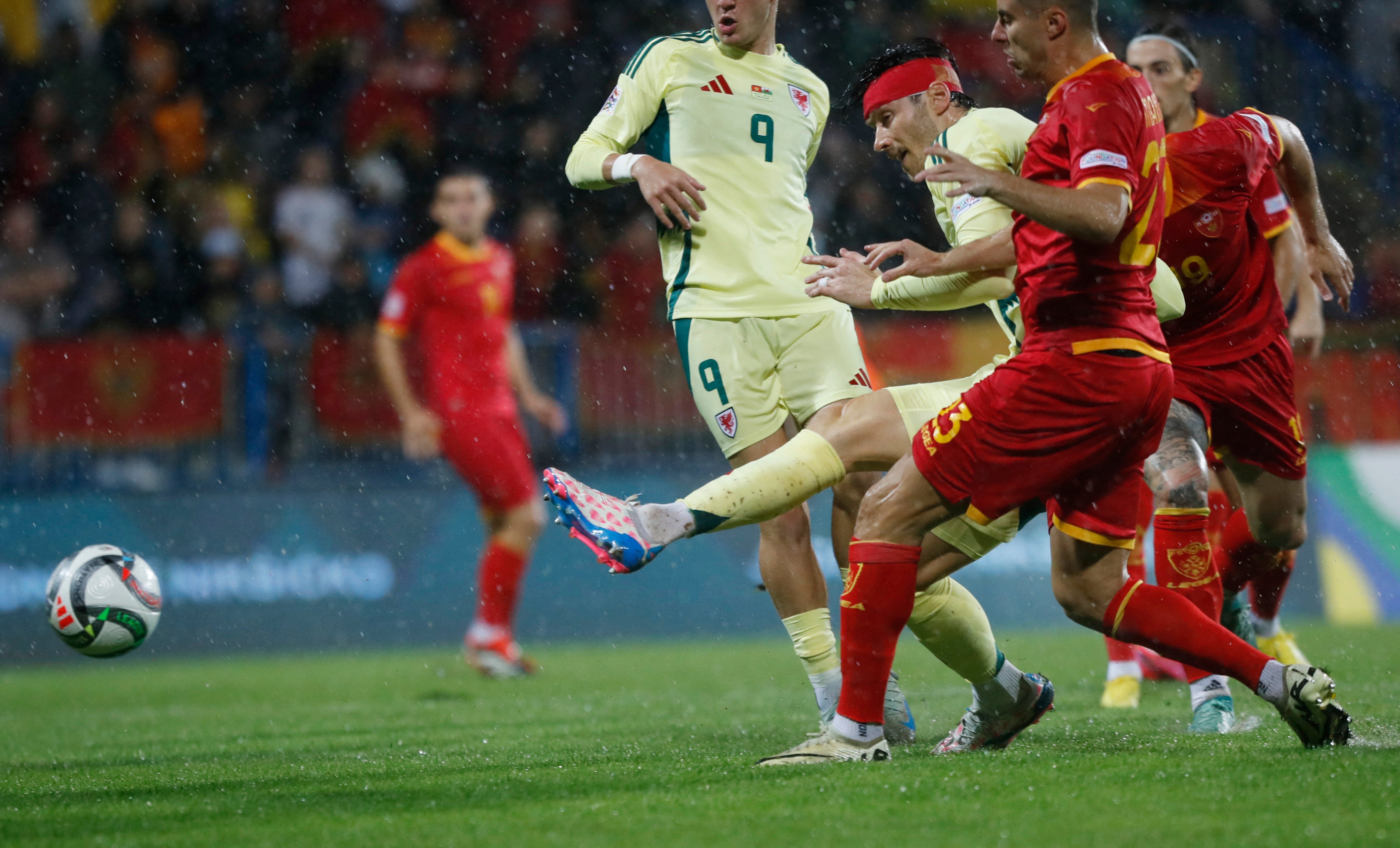 Kieffer Moore slots home Wales’ opener