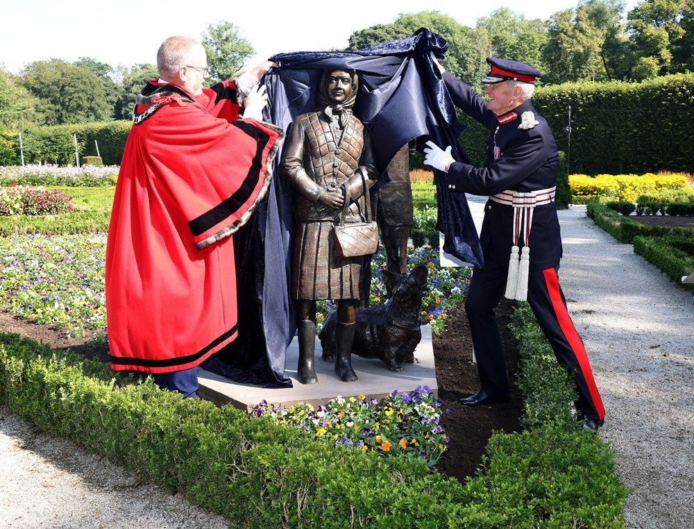 The statue was unveiled on the weekend that marked the second anniversary of Queen Elizabeth II’s death.