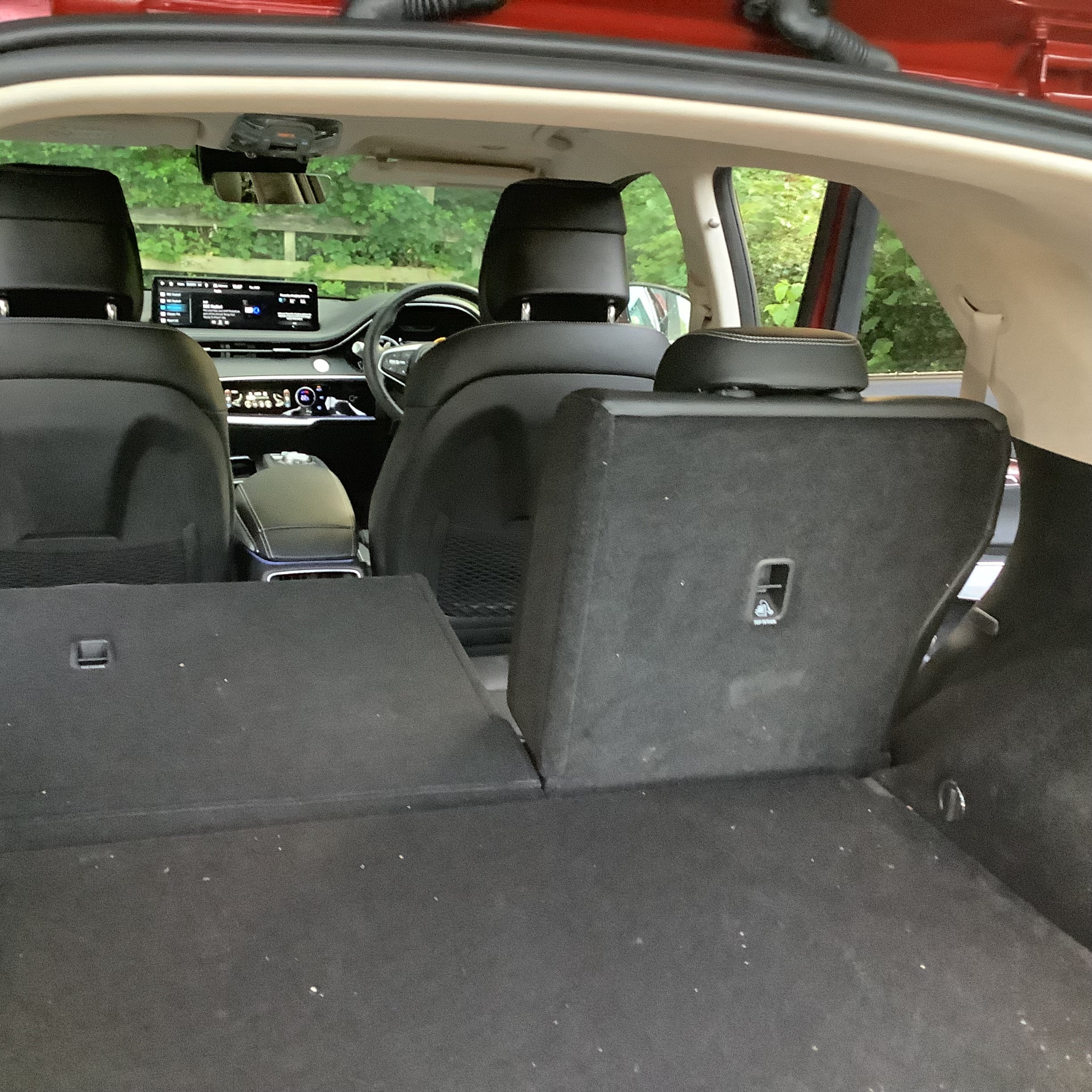 For ease of loading and unloading the GV70 in low light conditions, there is an LED installed that illuminates both the boot space as well as the area directly behind the car