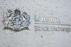 FTSE 100 nudges up on higher Fed rate cut hopes