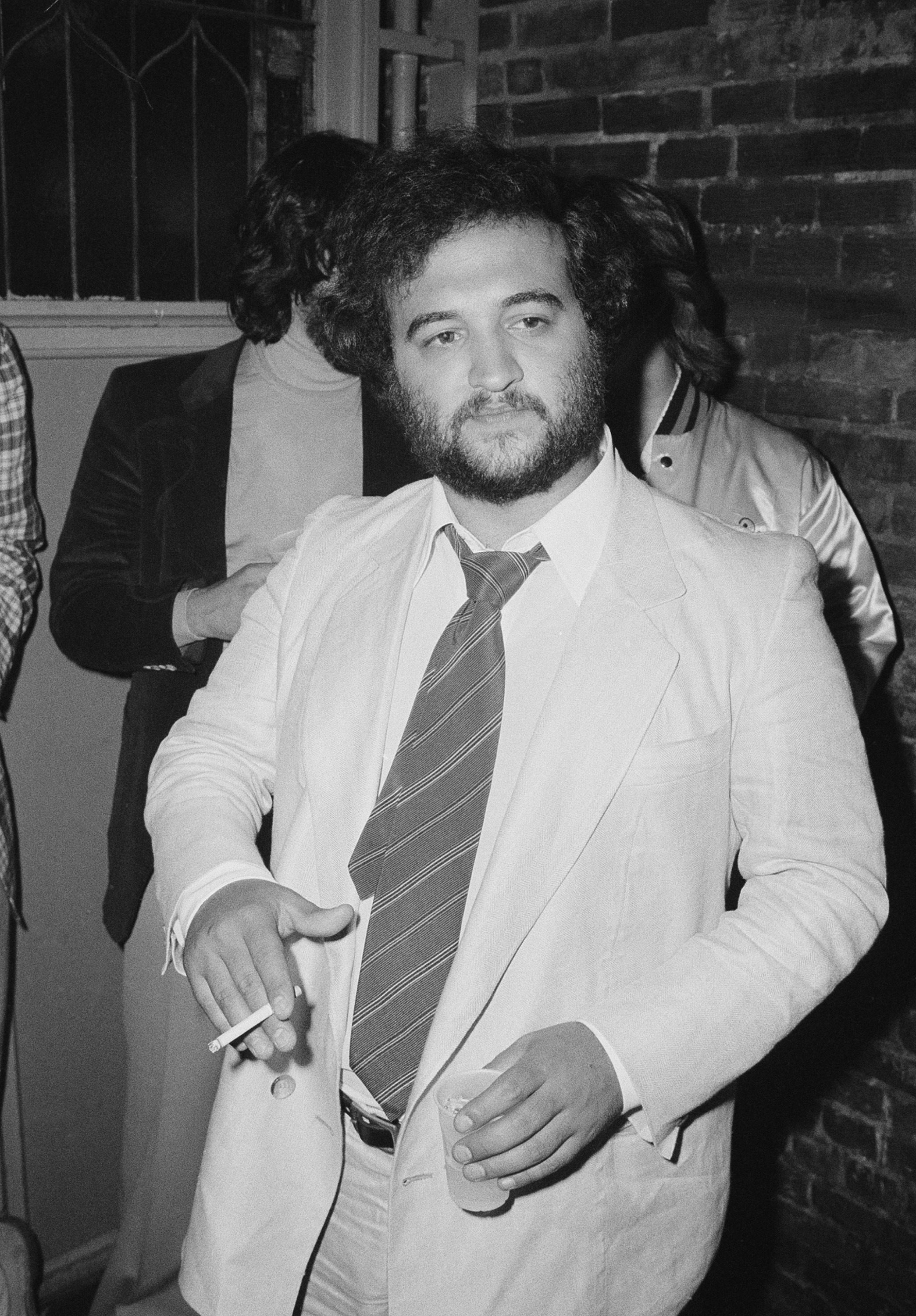 At the height of his fame, thanks to his appearances on Saturday Night Live as well as hit movies Animal House and The Blues Brothers, John Belushi died of a drug overdose after taking a heroin and cocaine cocktail known as a “speedball.” He was 33 years old