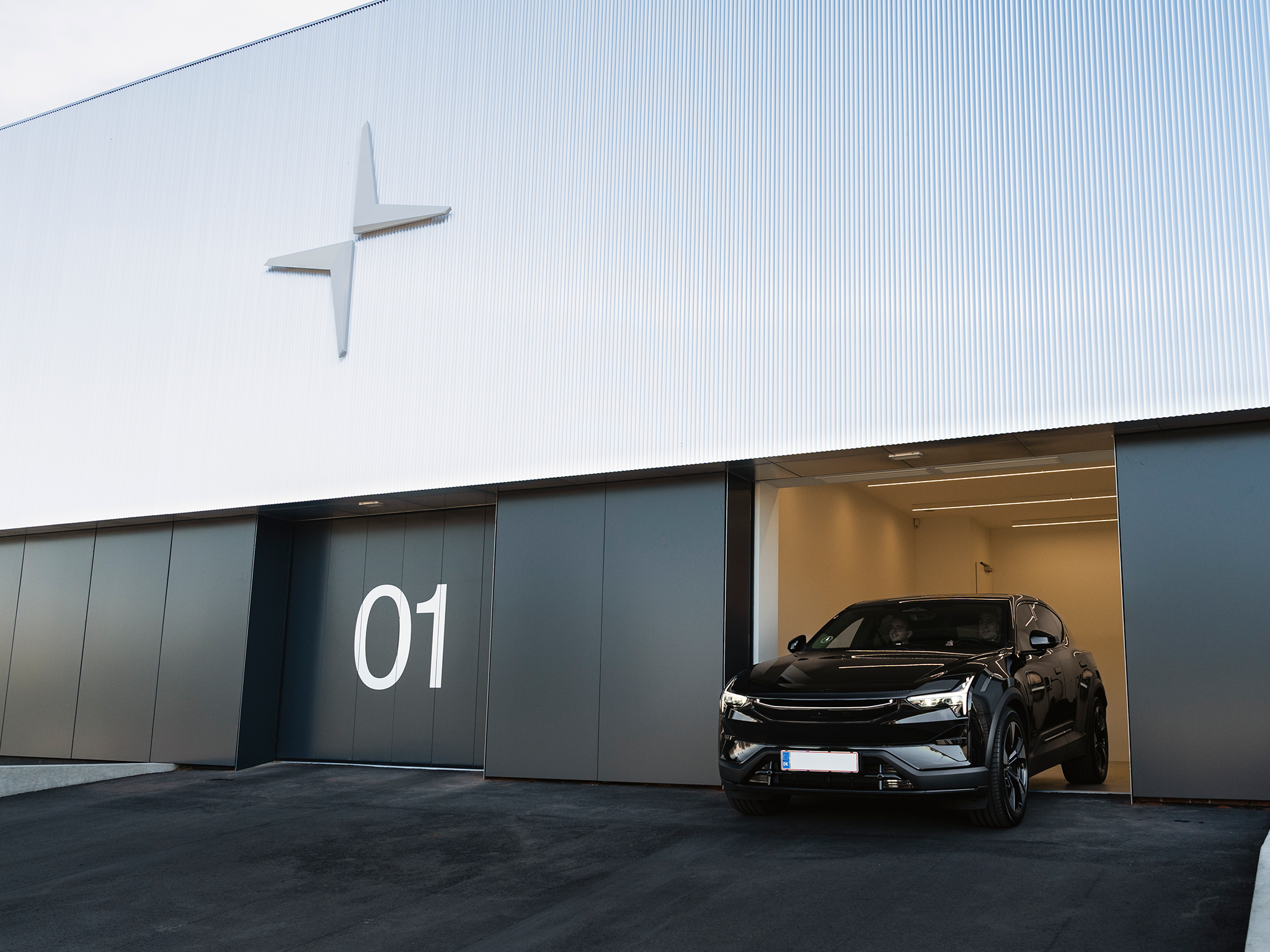 The UK government ended the plug-in grant for new electric cars in 2022, effectively increasing the price of new models like the Polestar 3.