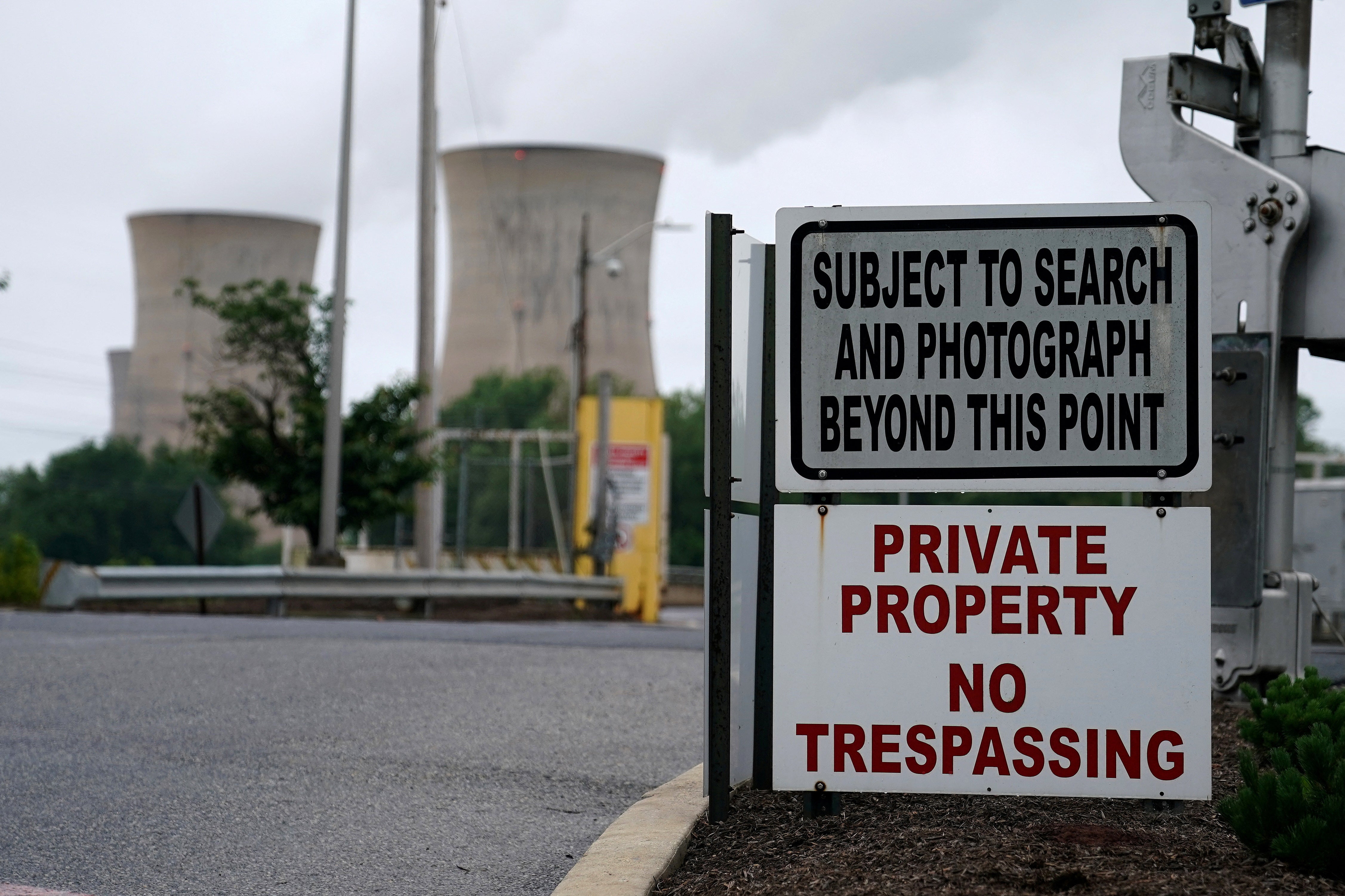 The front entrance of Pennsylvania’s Three Mile Island Nuclear power plant in May 2017. Constellation Energy said Friday that it had made a deal with Microsoft to restore its TMI Unit 1 reactor to service. Should regulators approve its reopening, it will provide energy for the tech giant’s data centers.