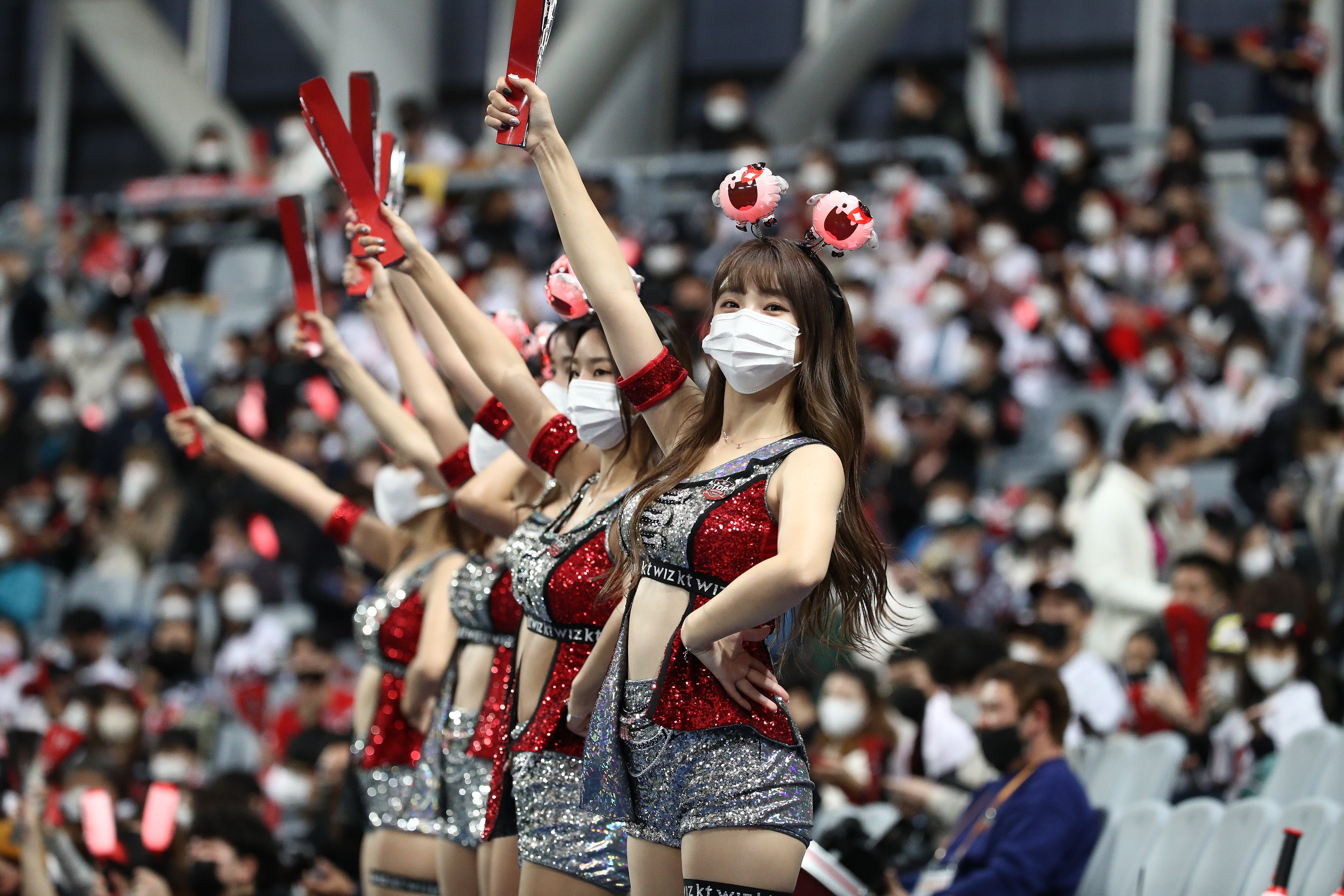 KT Wiz cheerleaders during the Korean Series Game 1 between Doosan Bears and KT Wiz