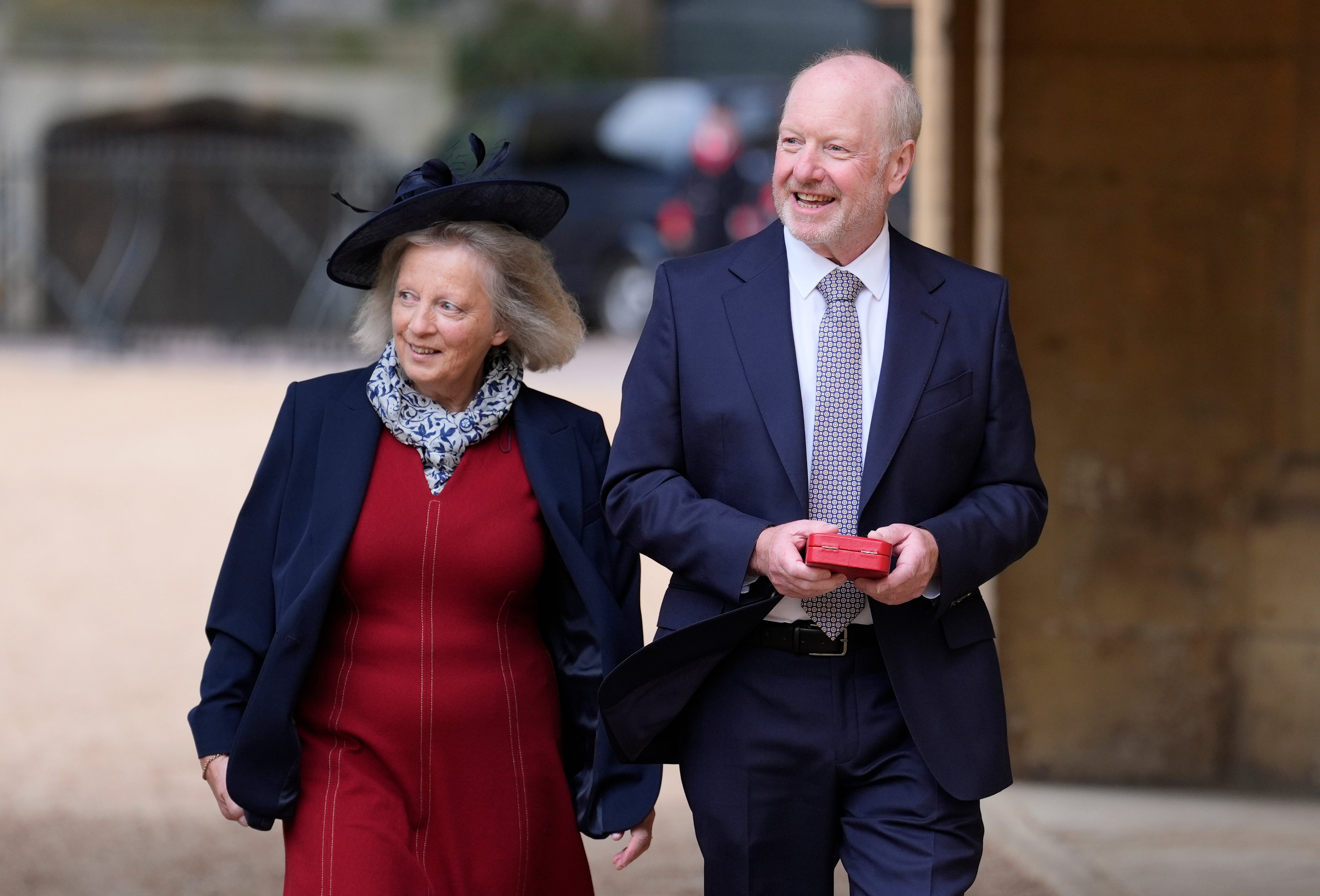 He arrived at Windsor Castle with his wife, Lady Suzanne