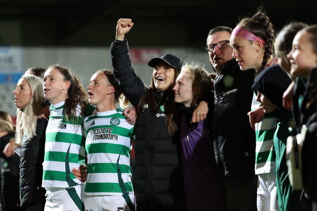 Celtic celebrate progress to the group stage