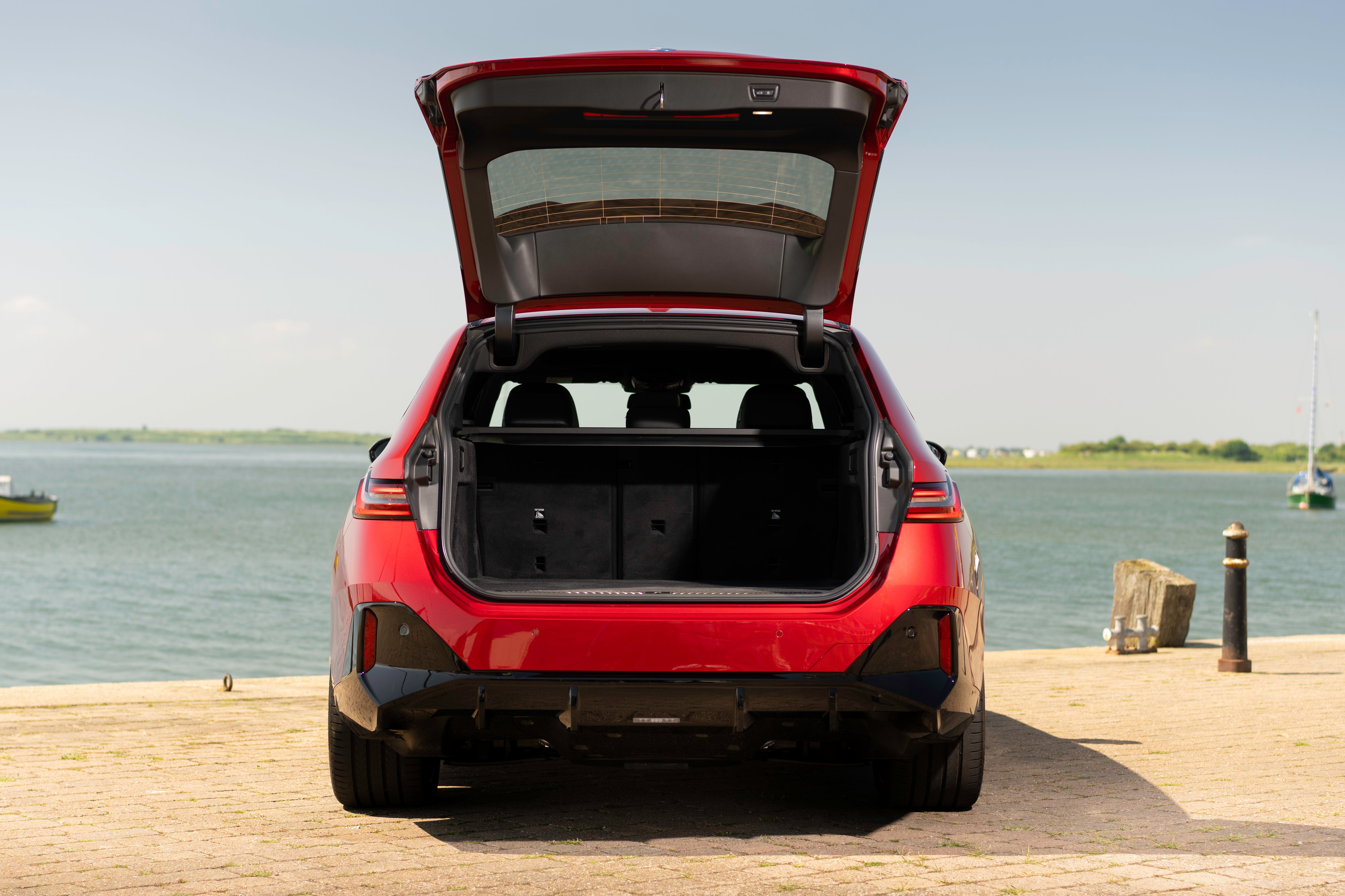 The i5 Touring offers 570 litres of boot space – plenty for smaller pieces of furniture