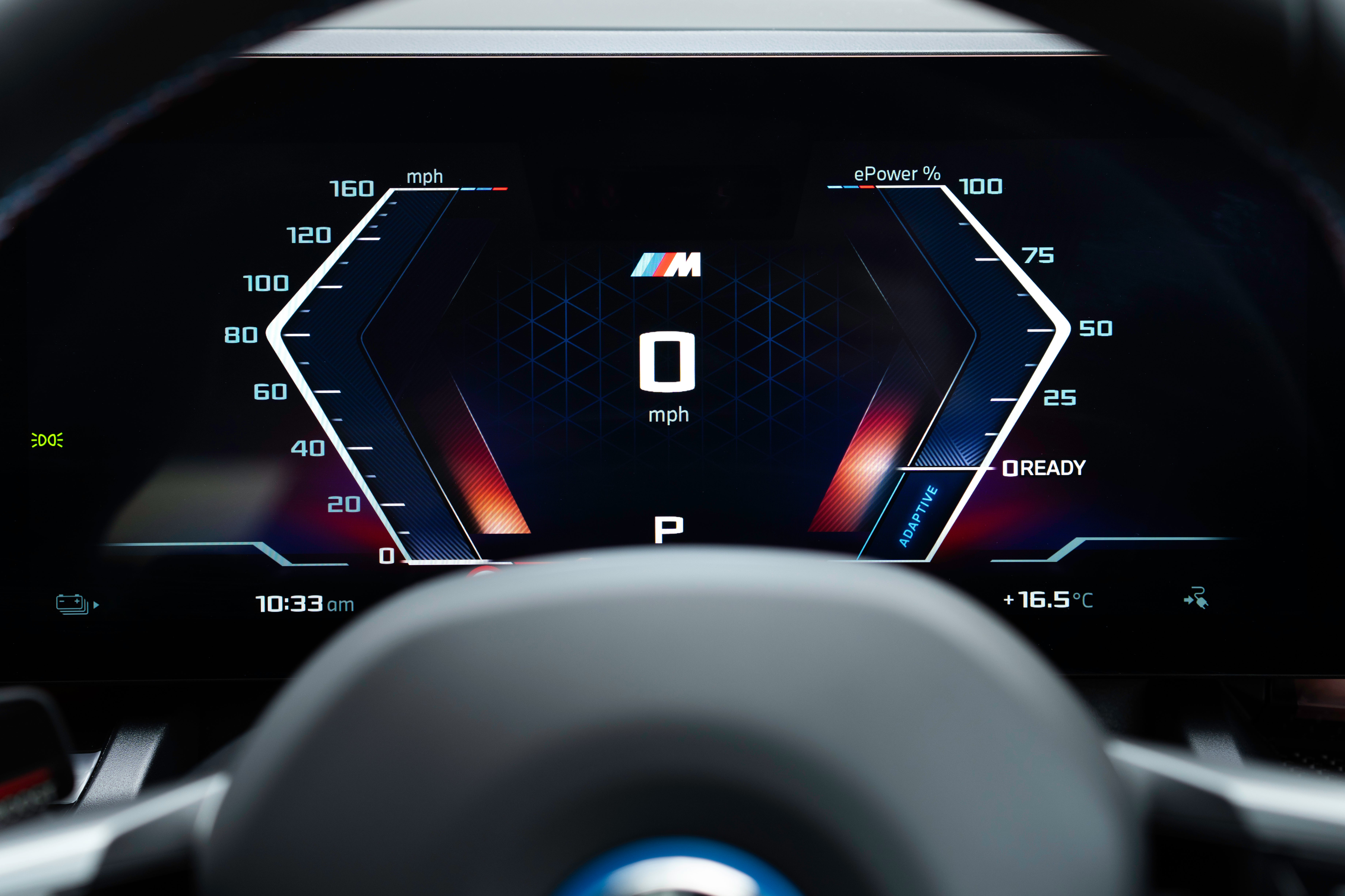 The display has specifically designed animations depending on the driving mode selected