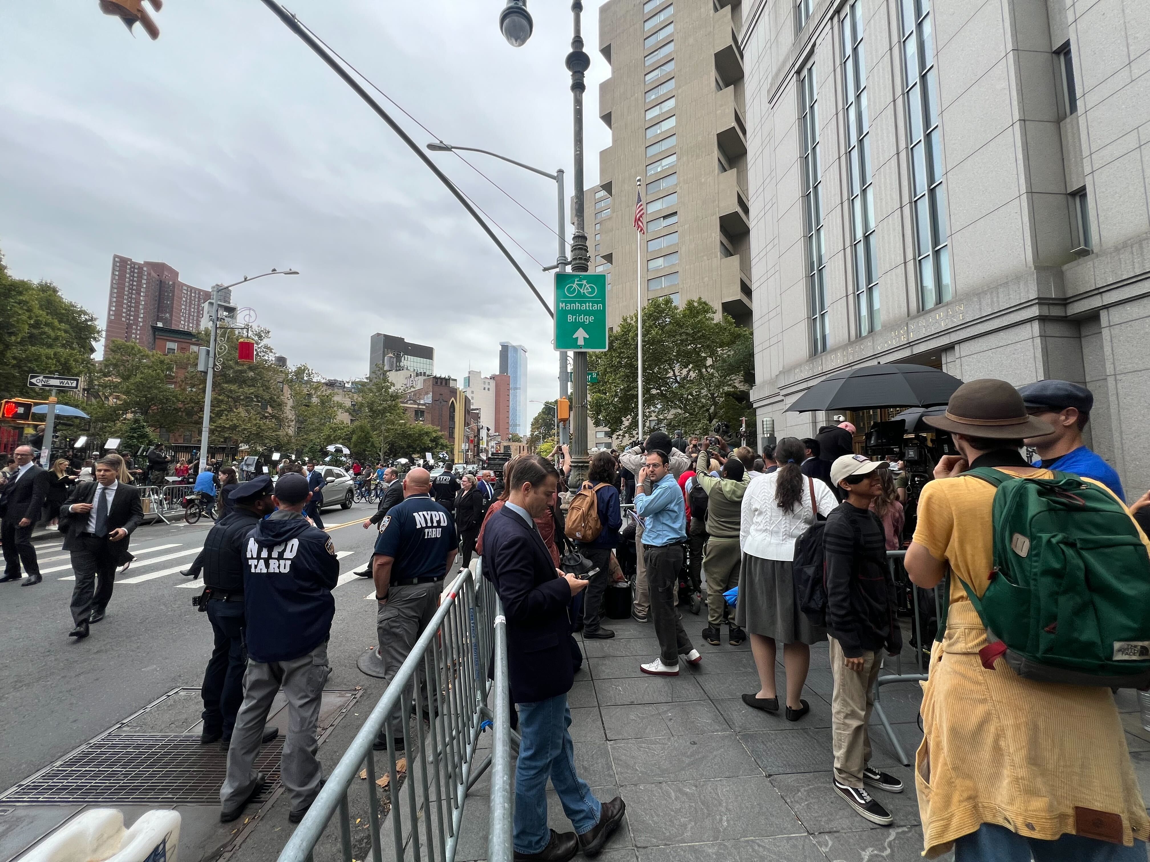 A crowd forms outside Manhattan federal court for Eric Adams’s arraignment