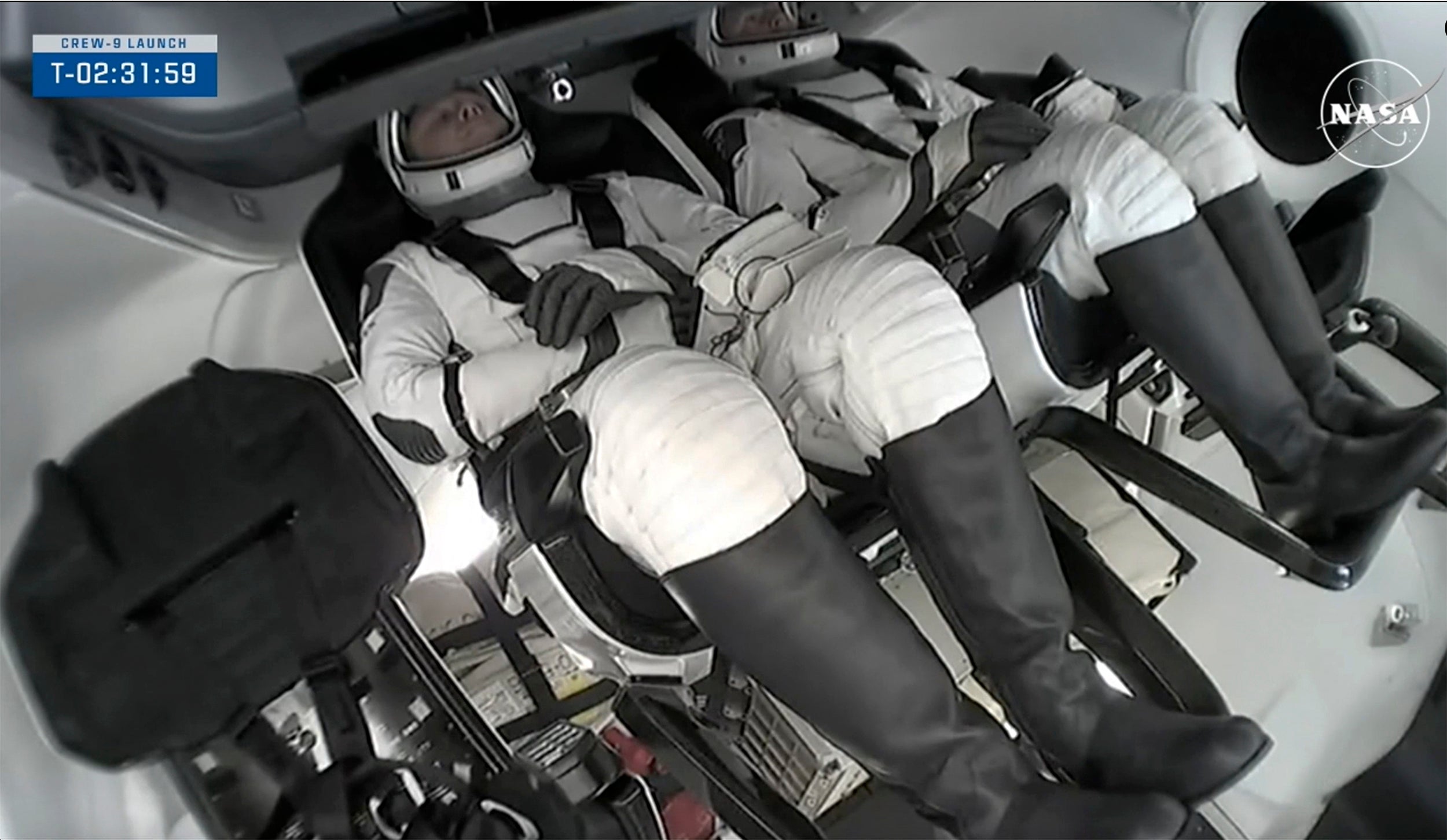 SpaceX Stuck Astronauts