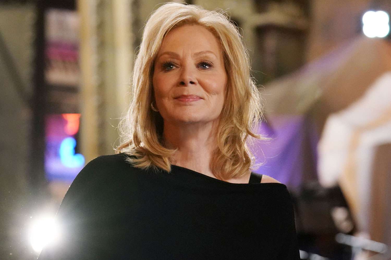 The first episode of ‘SNL’s’ 50th season will be hosted by Jean Smart