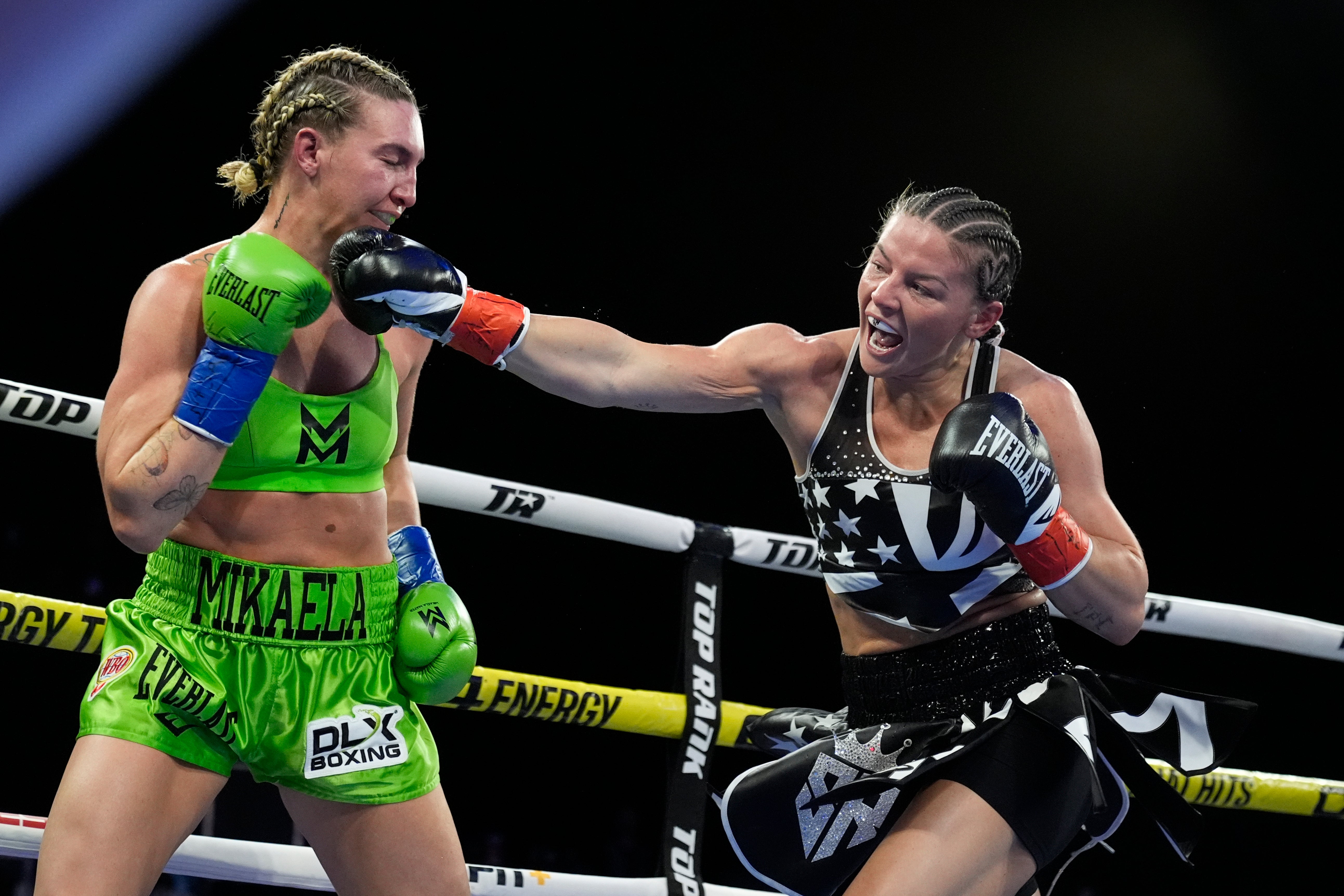 Sandy Ryan fought Mikaela Mayer hard in her WBO welterweight title fight