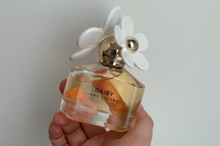 marc jacobs daisy perfumes review daisy eau de toilette indybest