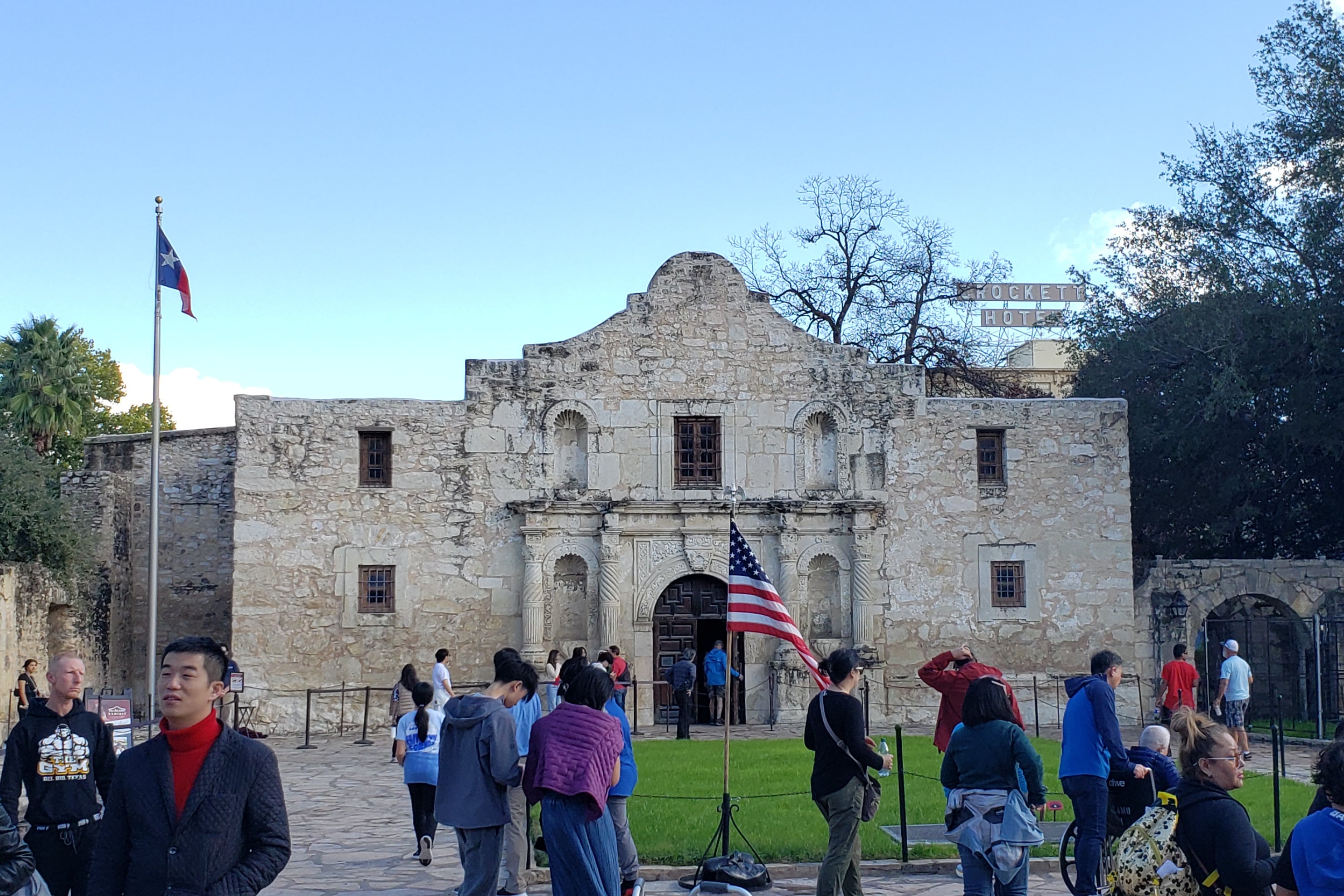 A battle between the Republic of Texas and Mexico in 1836 took place in The Alamo