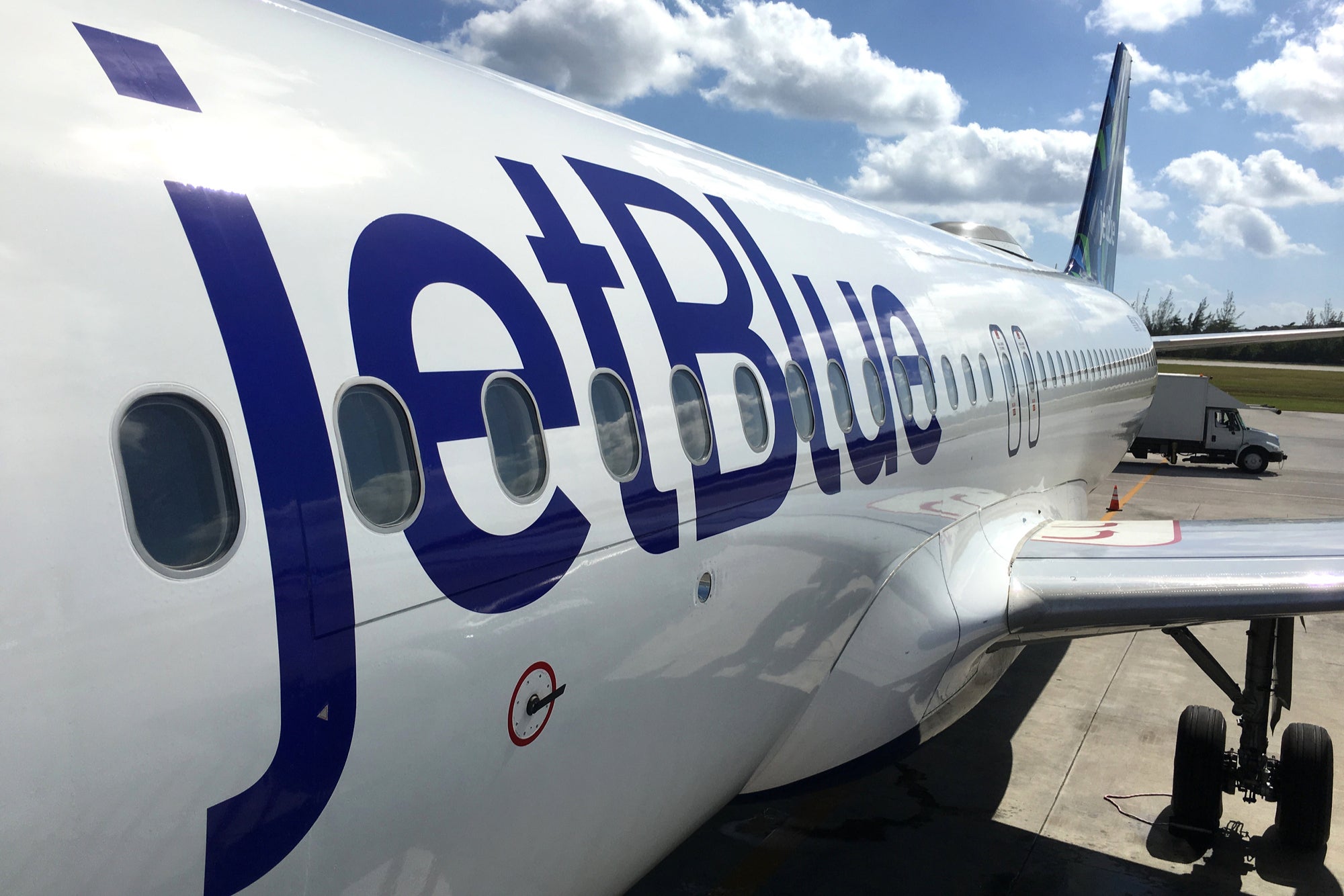 JetBlue said that the end of hot meals will ensure the airline can continue to provide a ‘great experience’ for their passengers