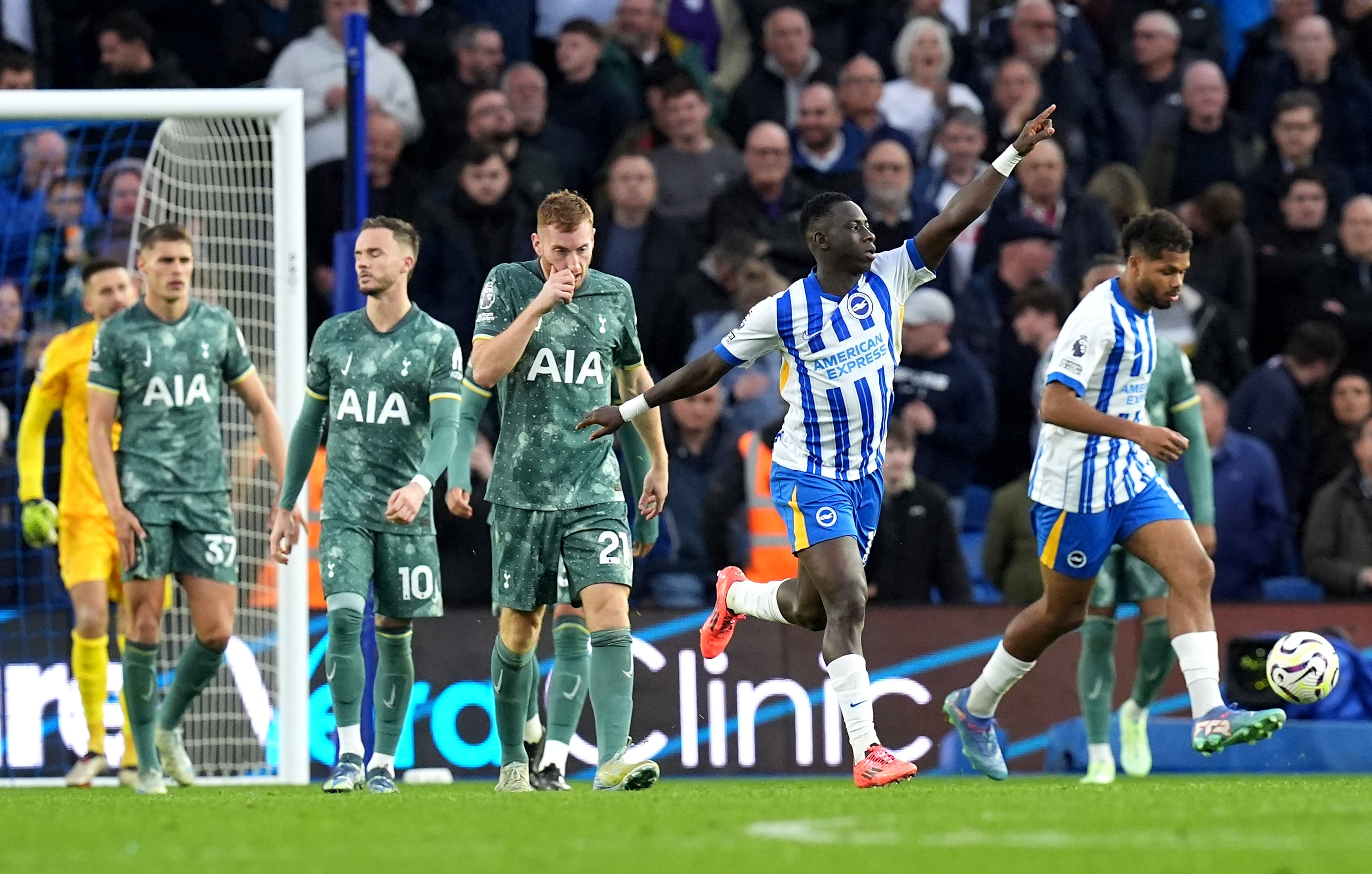 Yankuba Minteh started Brighton’s fightback