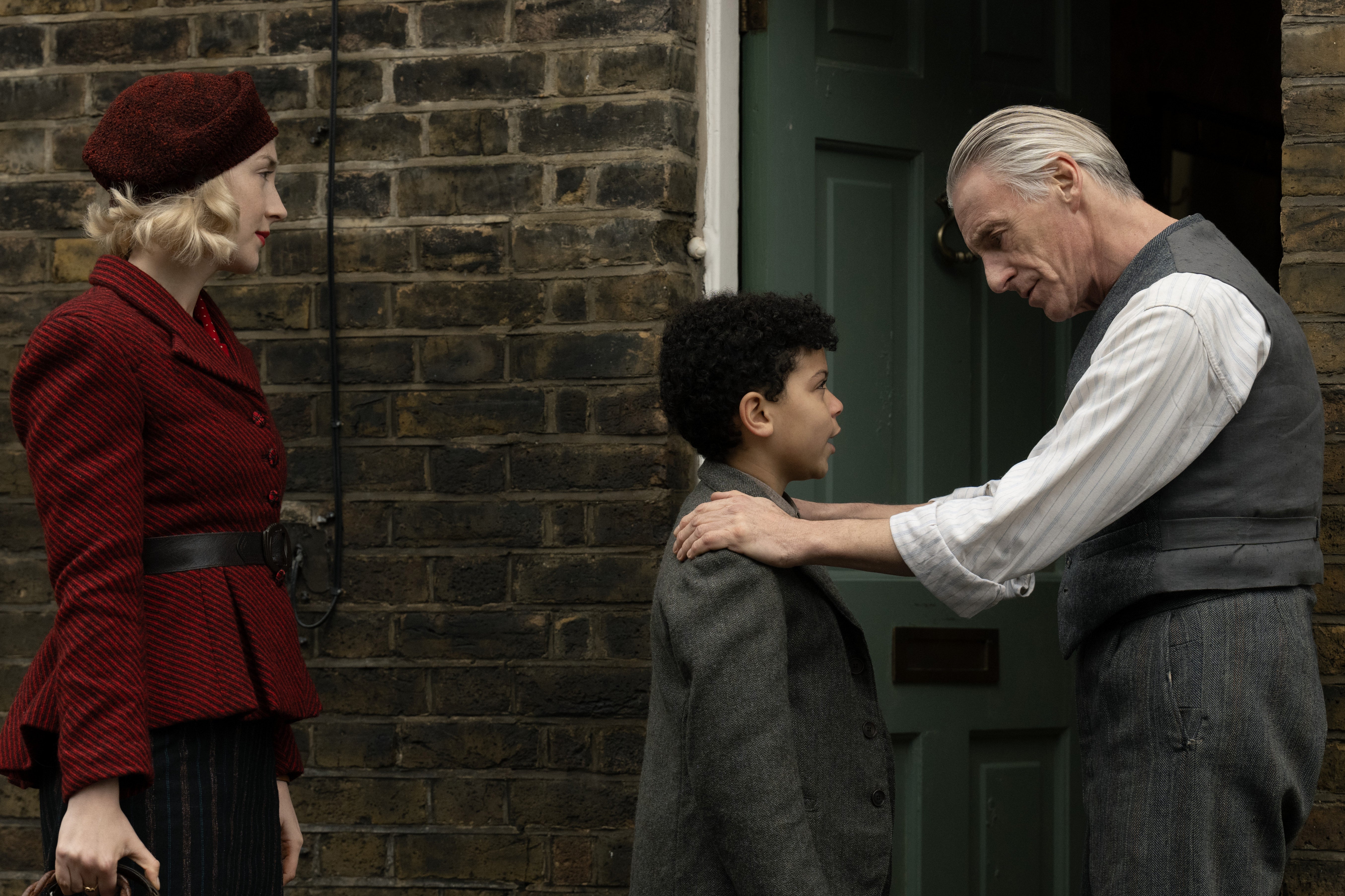 Saoirse Ronan, Elliott Heffernan and Paul Weller in ‘Blitz’