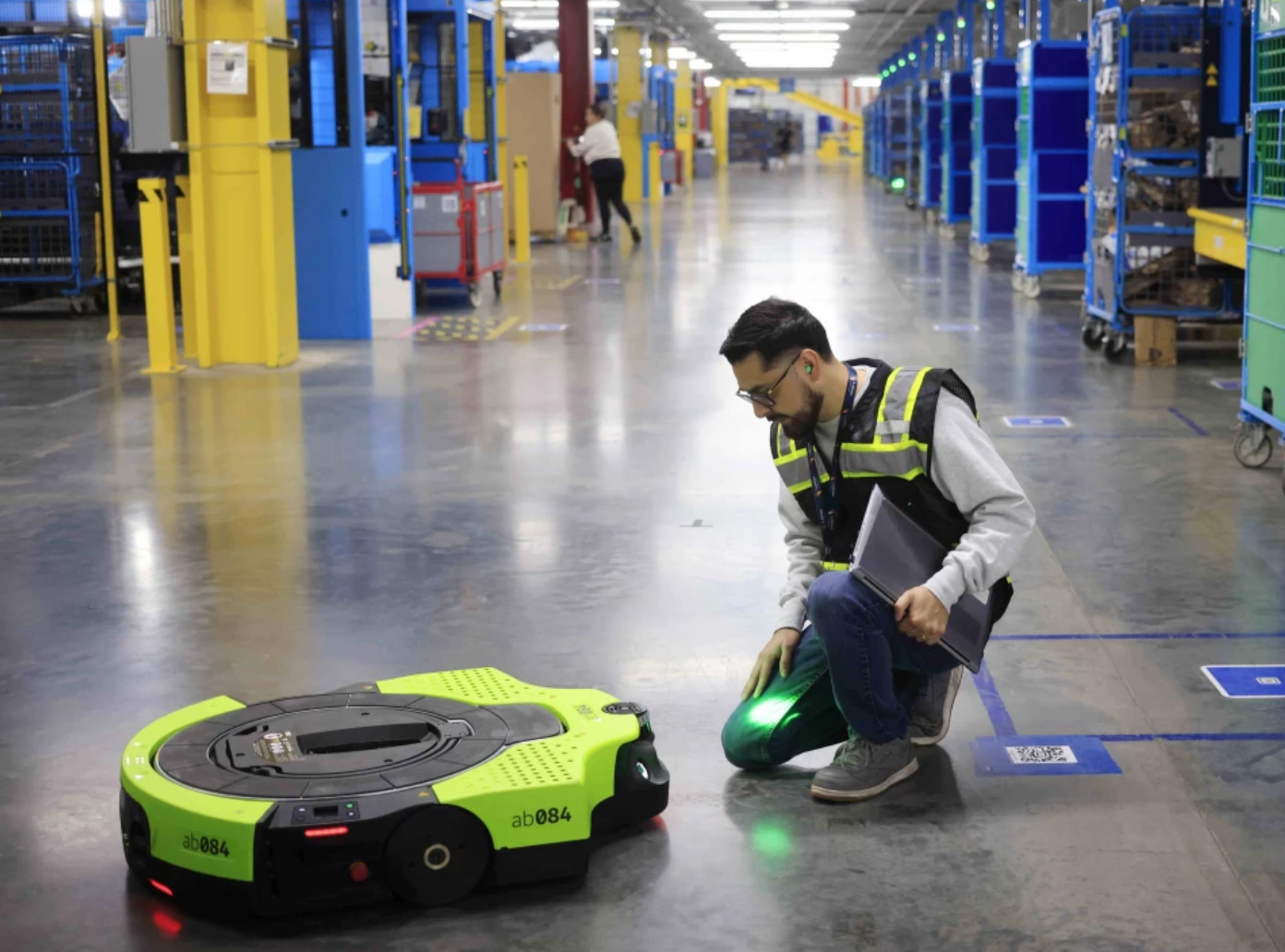 Proteus, Amazon’s first fully automated mobile robot