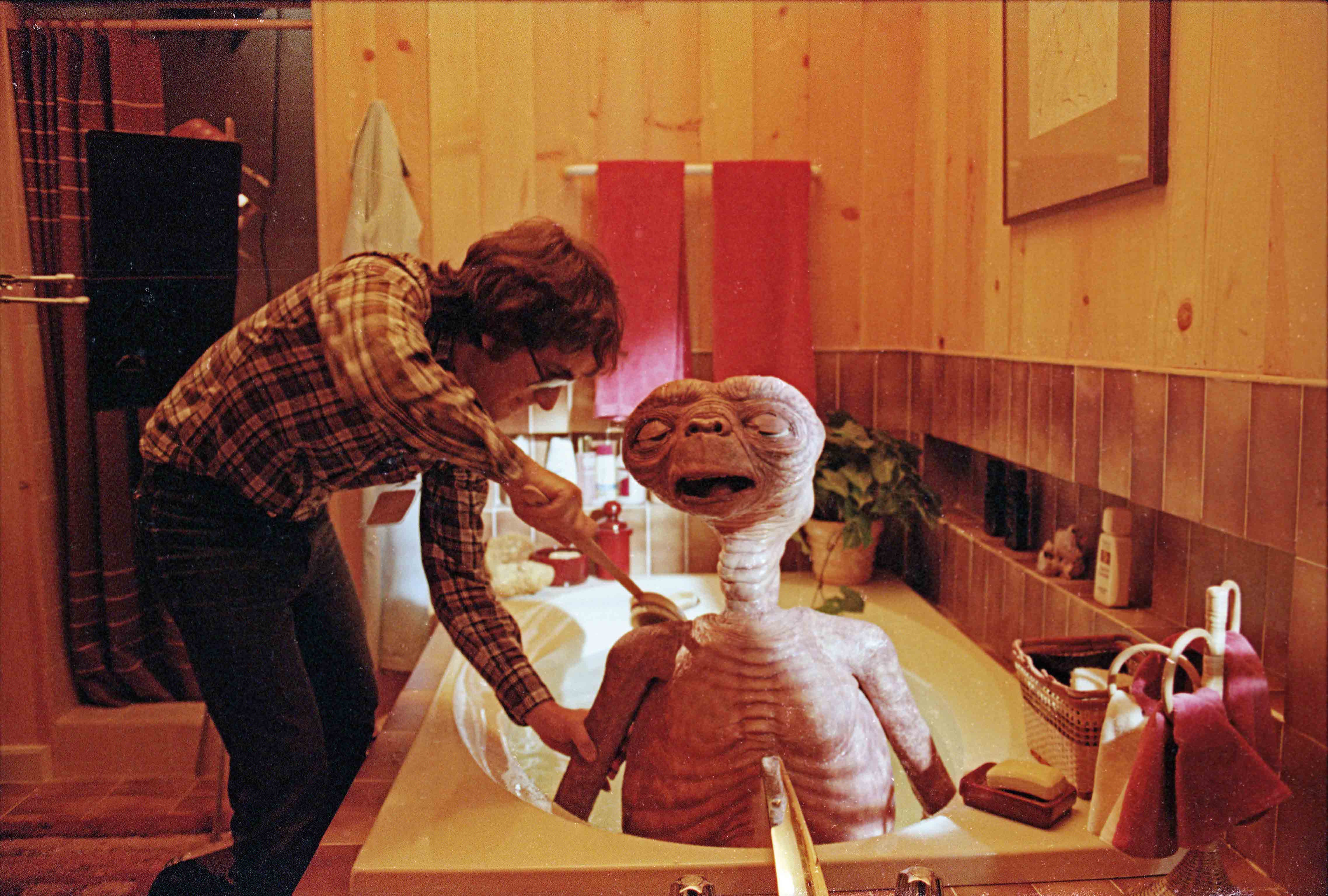 Bathtime for everyone’s favourite extra-terrestrial