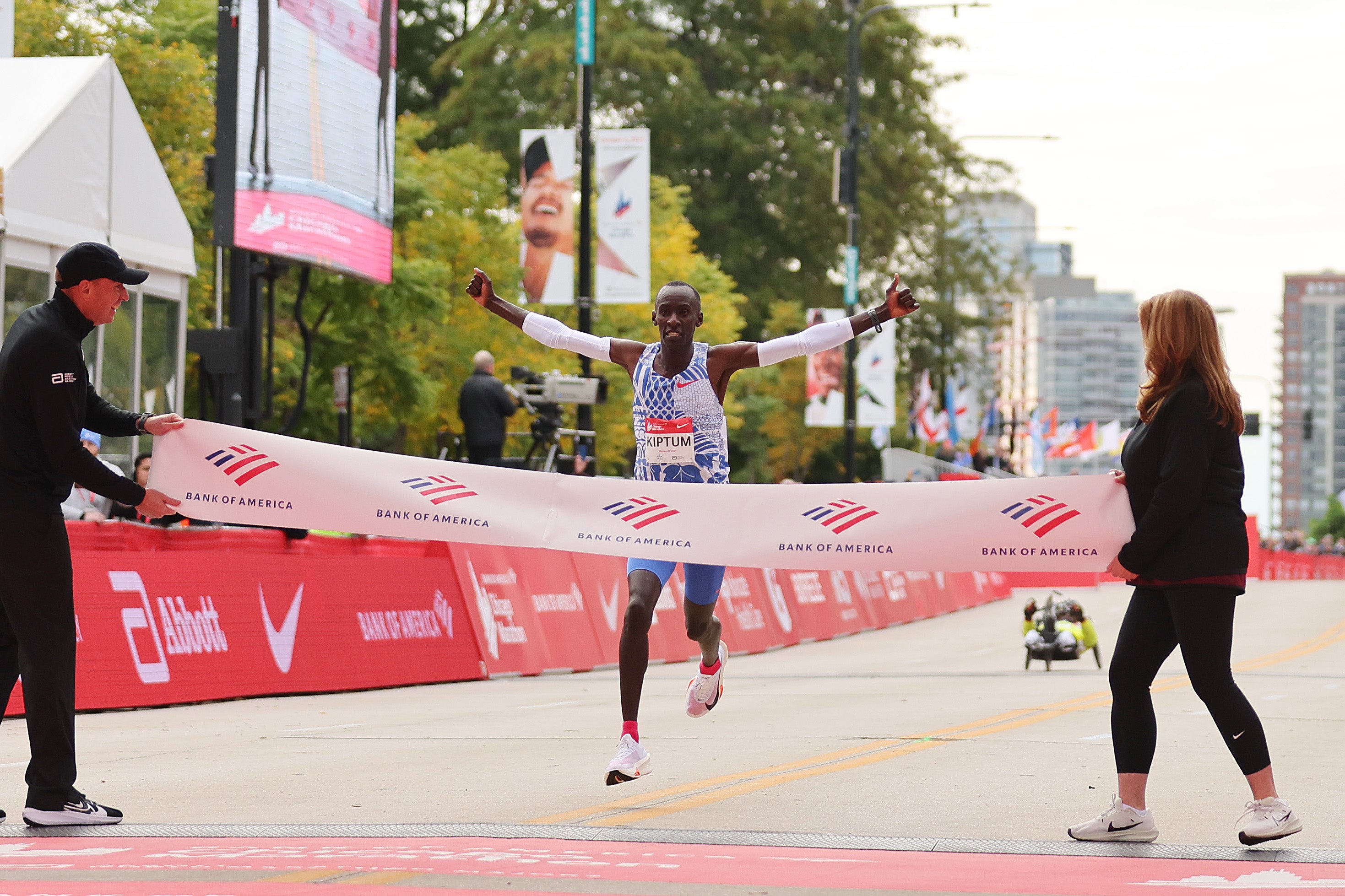 Kelvin Kiptum of Kenya celebrates as he wins the 2023 Chicago Marathon