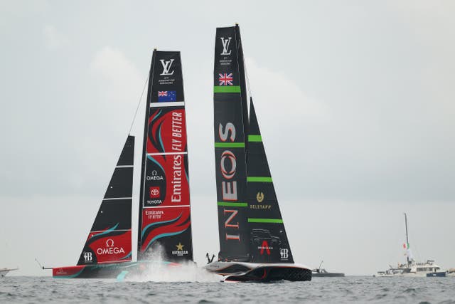 <p>Crews of both teams prepare to start race 2 during the 37th America's Cup race</p>