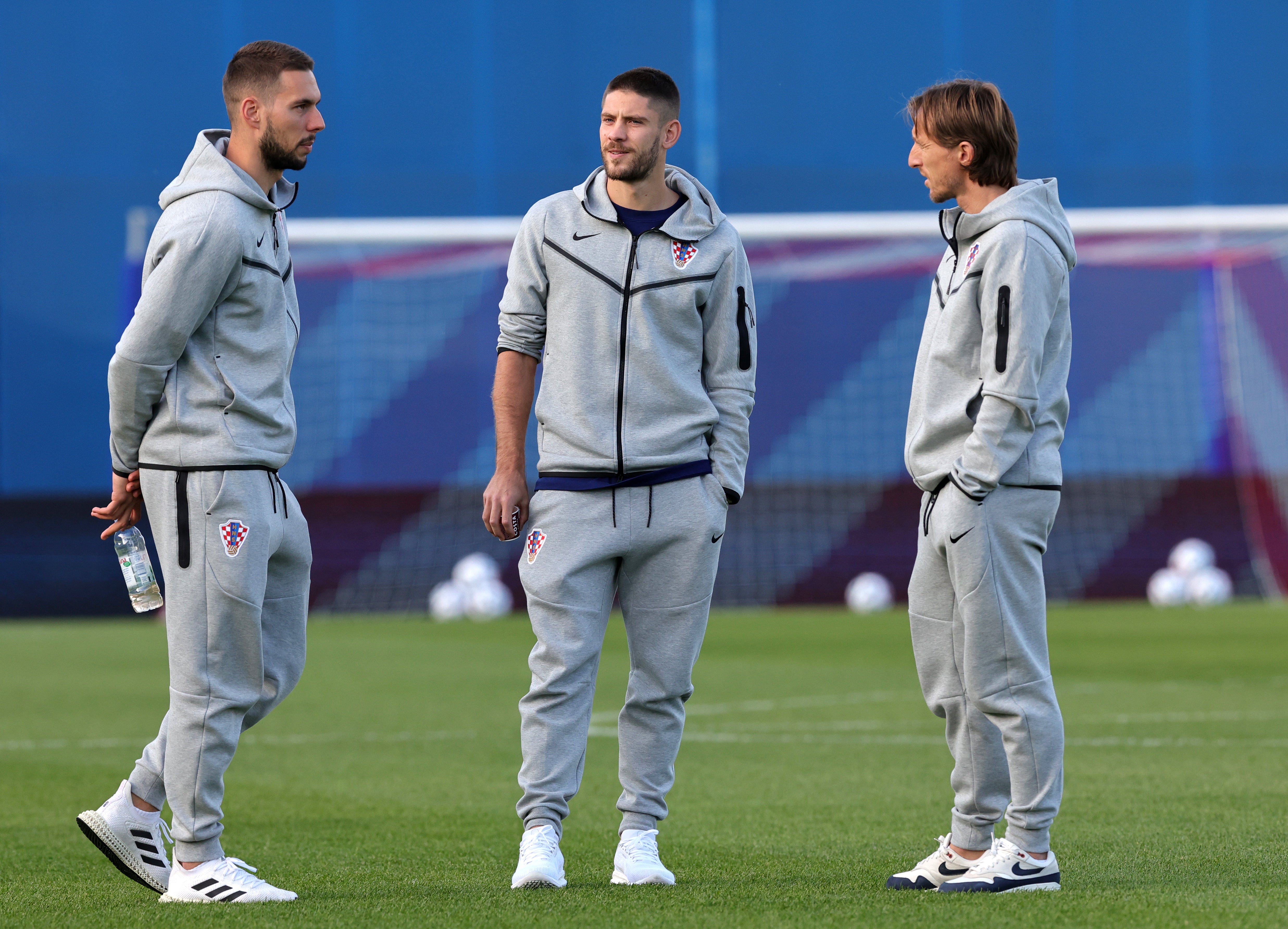 Marko Pjaca, Andrej Kramaric and Luka Modric before kick-off