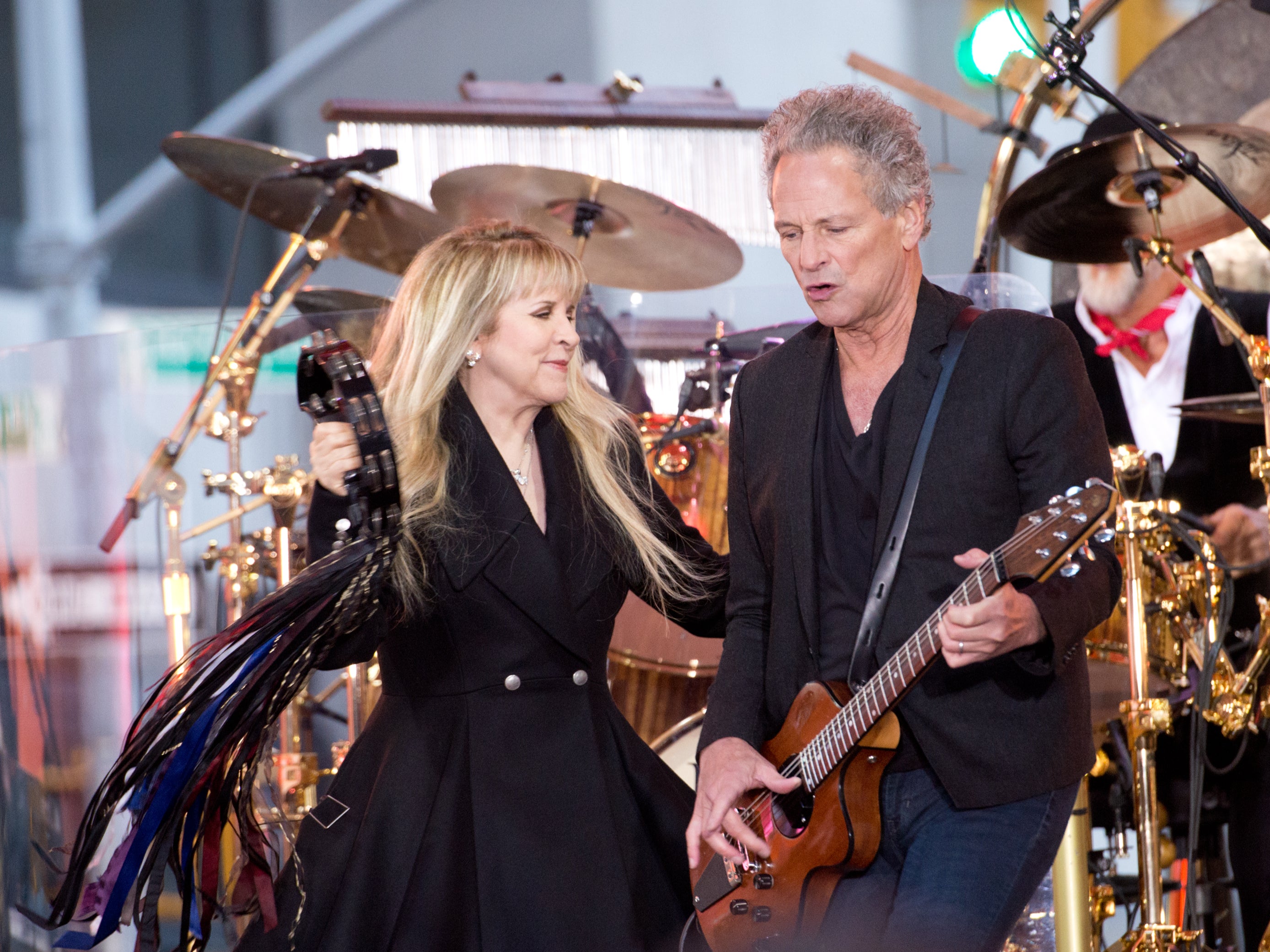 Stevie Nicks and Lindsey Buckingham perform with Fleetwood Mac in 2014