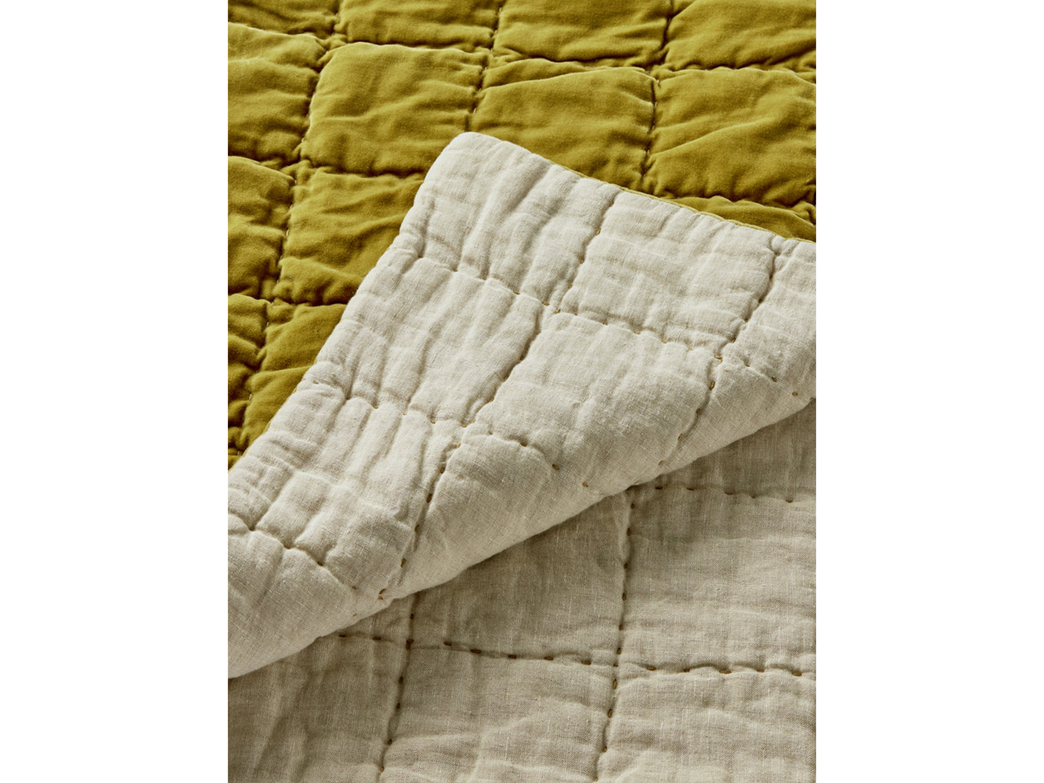 Best bedspreads IndyBest review Toast hand stitched organic velvet quilt, pomelo