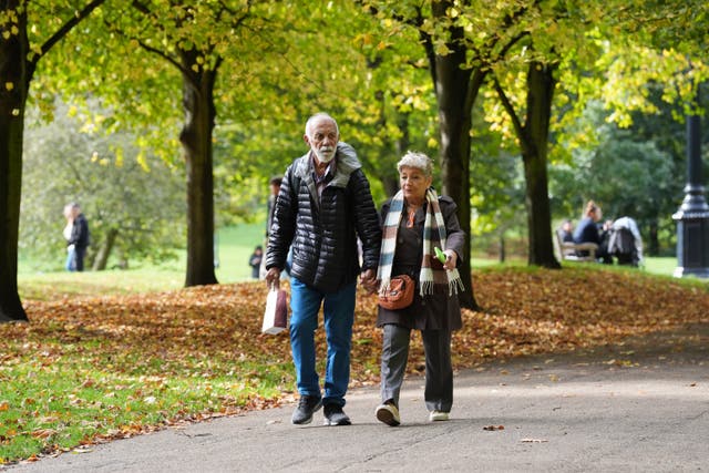 <p>Brits living south of England will enjoy warmer temperatures coming from a weather front in Europe  </p>