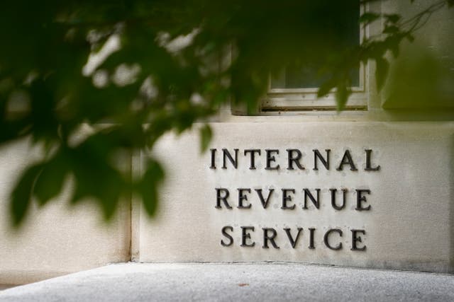 <p>The IRS has announced the new standard deductions for taxes for 2025 </p>