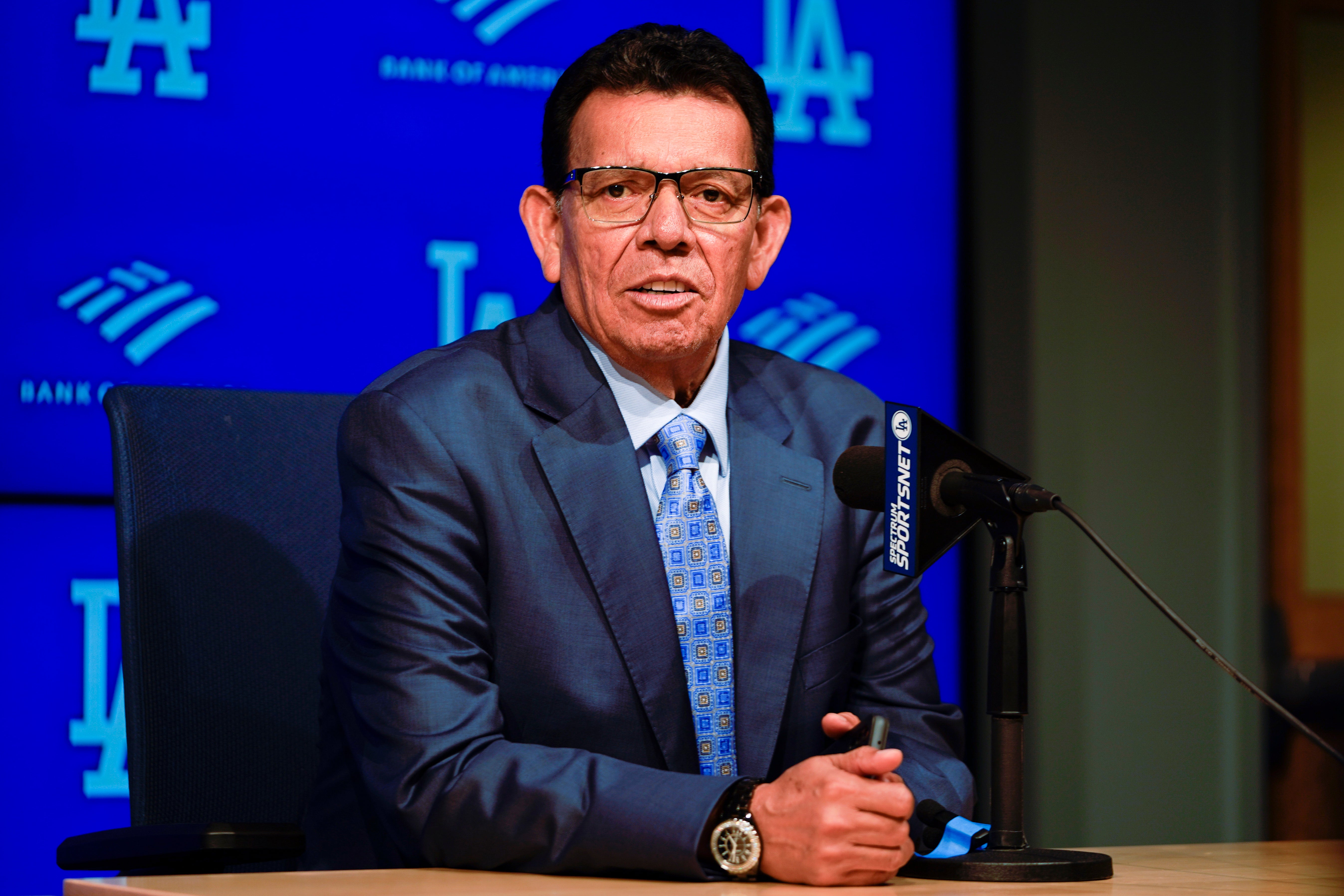 Valenzuela became a colour commentator on Spanish-language radio and TV for the Dodgers after his baseball retirement