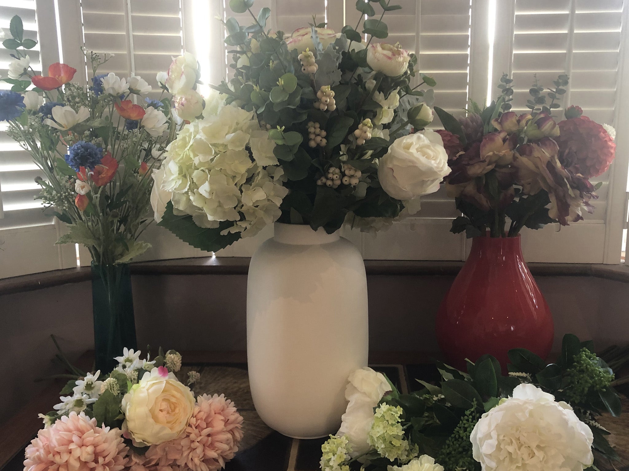 Our home resembled a florist’s workshop while we were reviewing these blooms