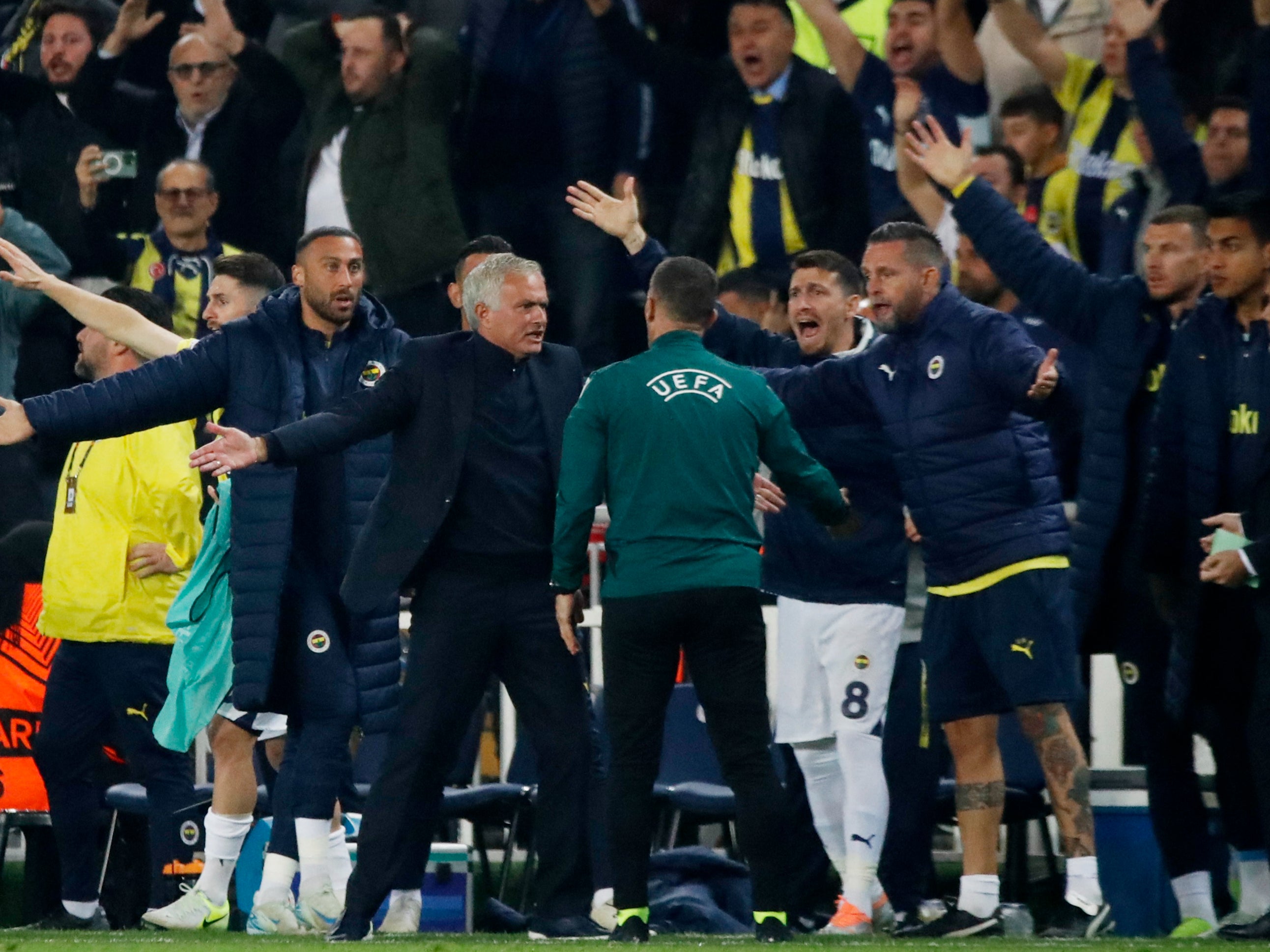 Fenerbahce coach Jose Mourinho remonstrates with the fourth official