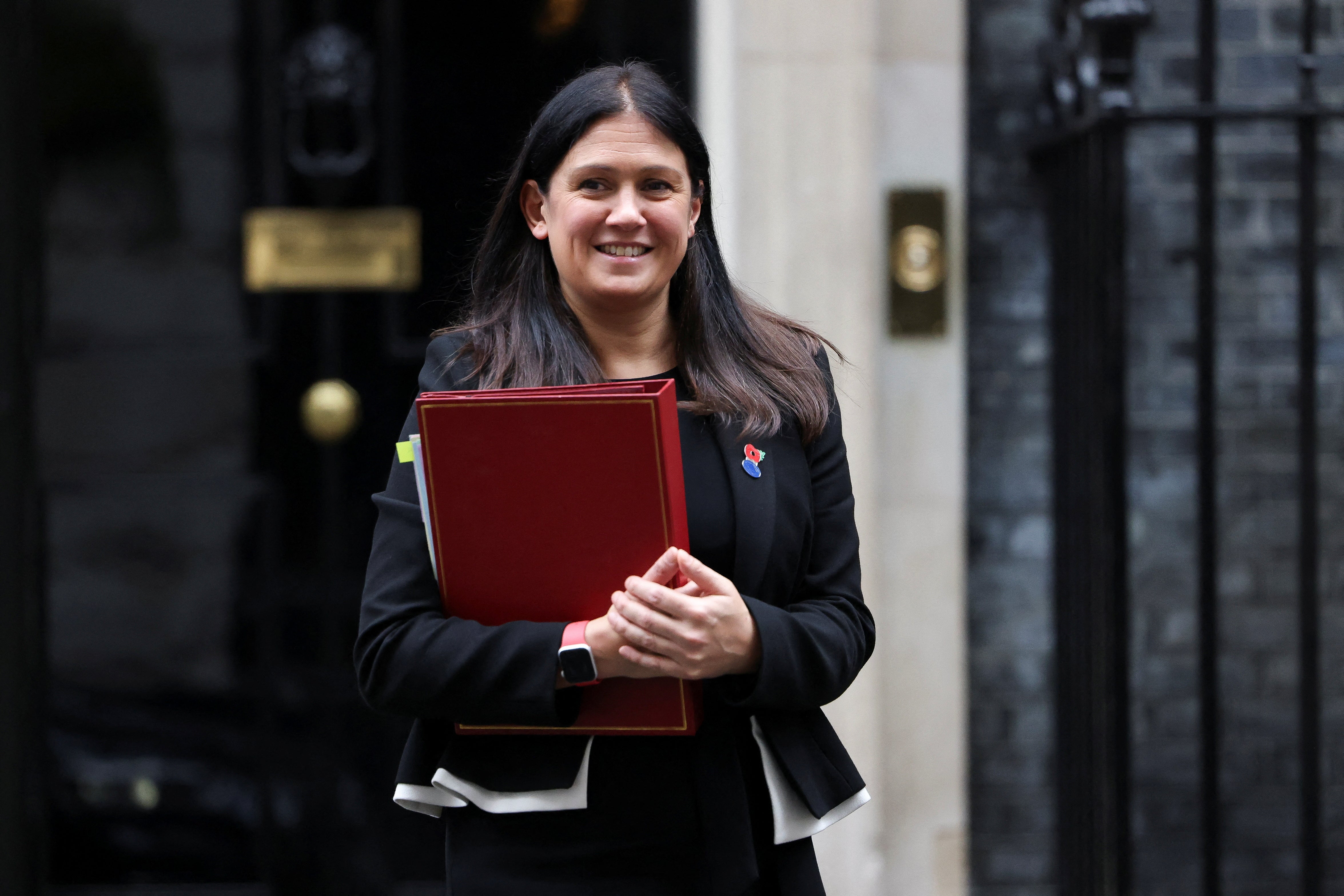 Lisa Nandy has praised the campaign to return the book to Salisbury