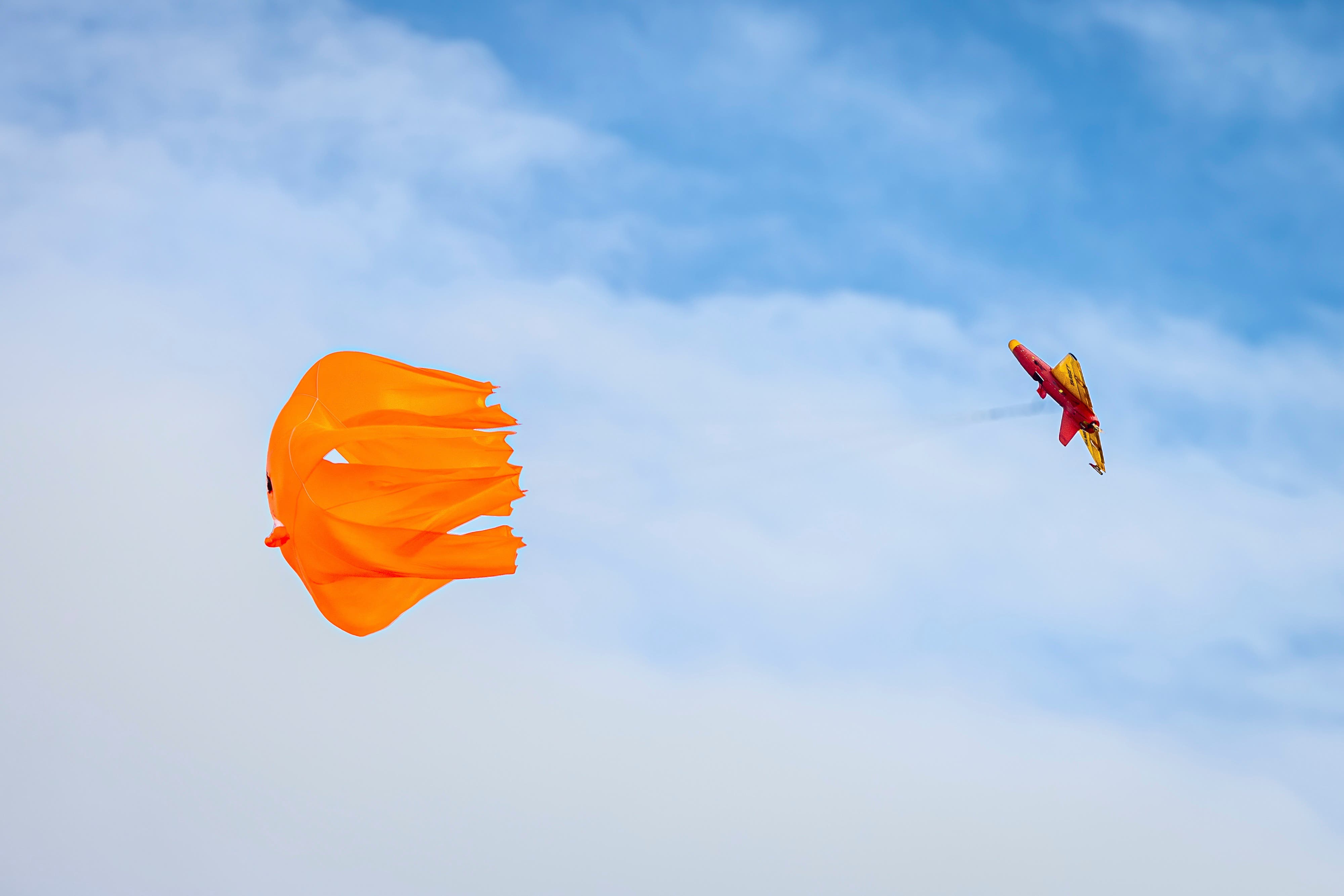 The Banshee drone deploying its parachute coming into land (The Royal Navy/Thales UK)