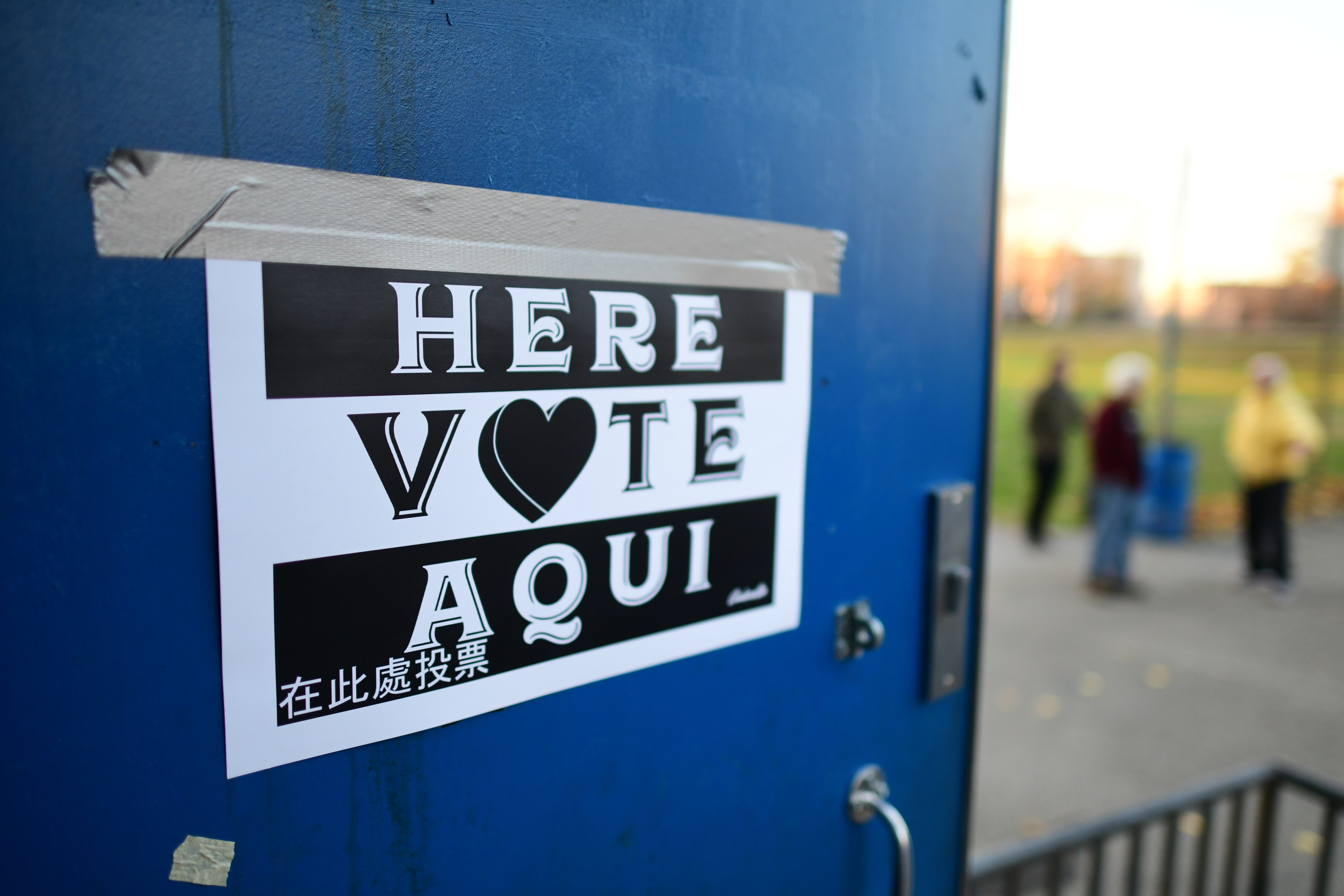 The Washington State GOP is accusing Hispanic Democrats of trying to eliminate the Spanish language