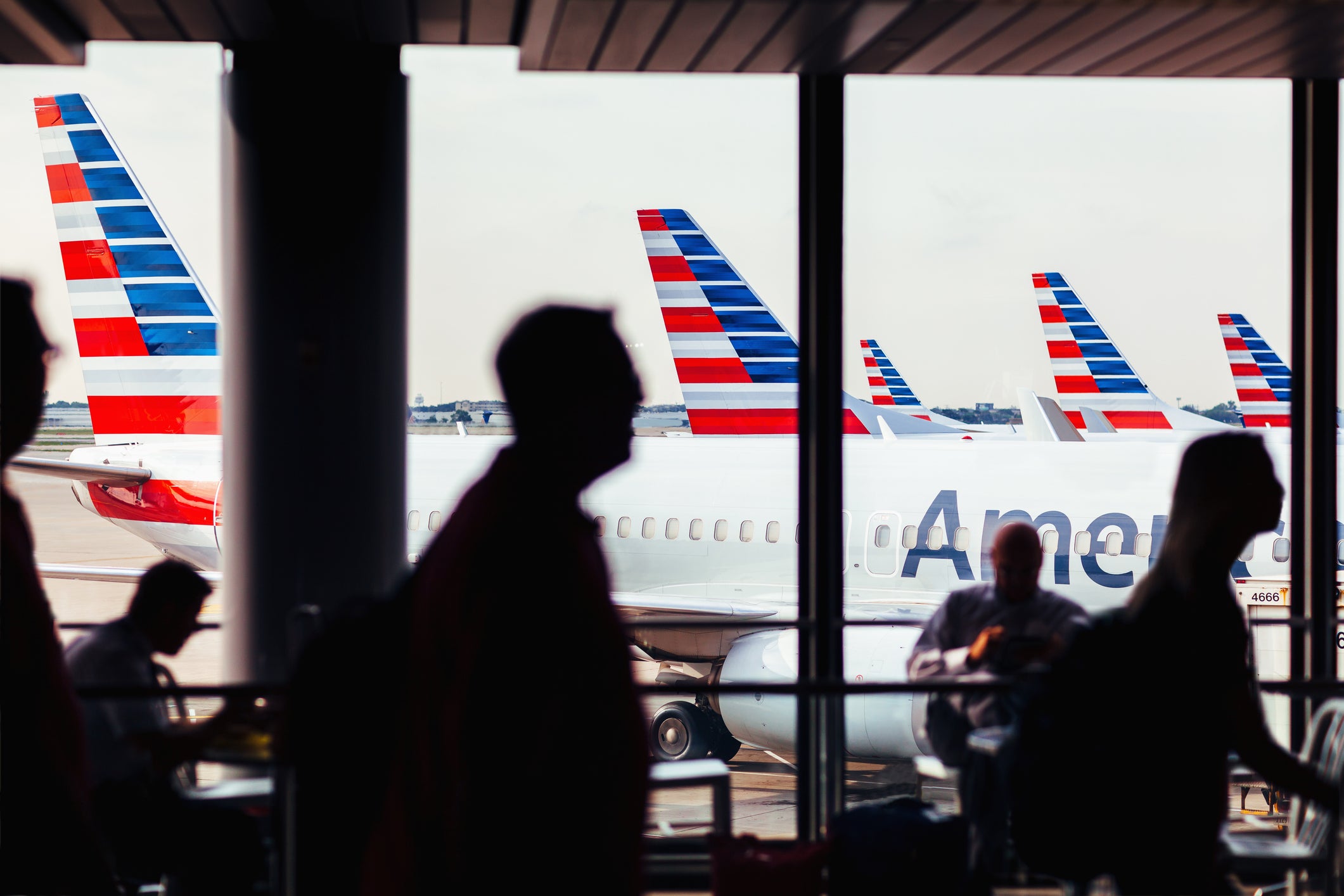 An alert message will allow gate agents to enforce American Airlines boarding groups