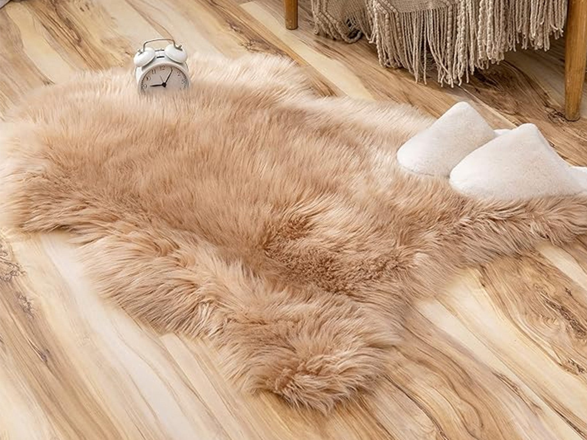 Miulee faux-fur area rug, sheepskin