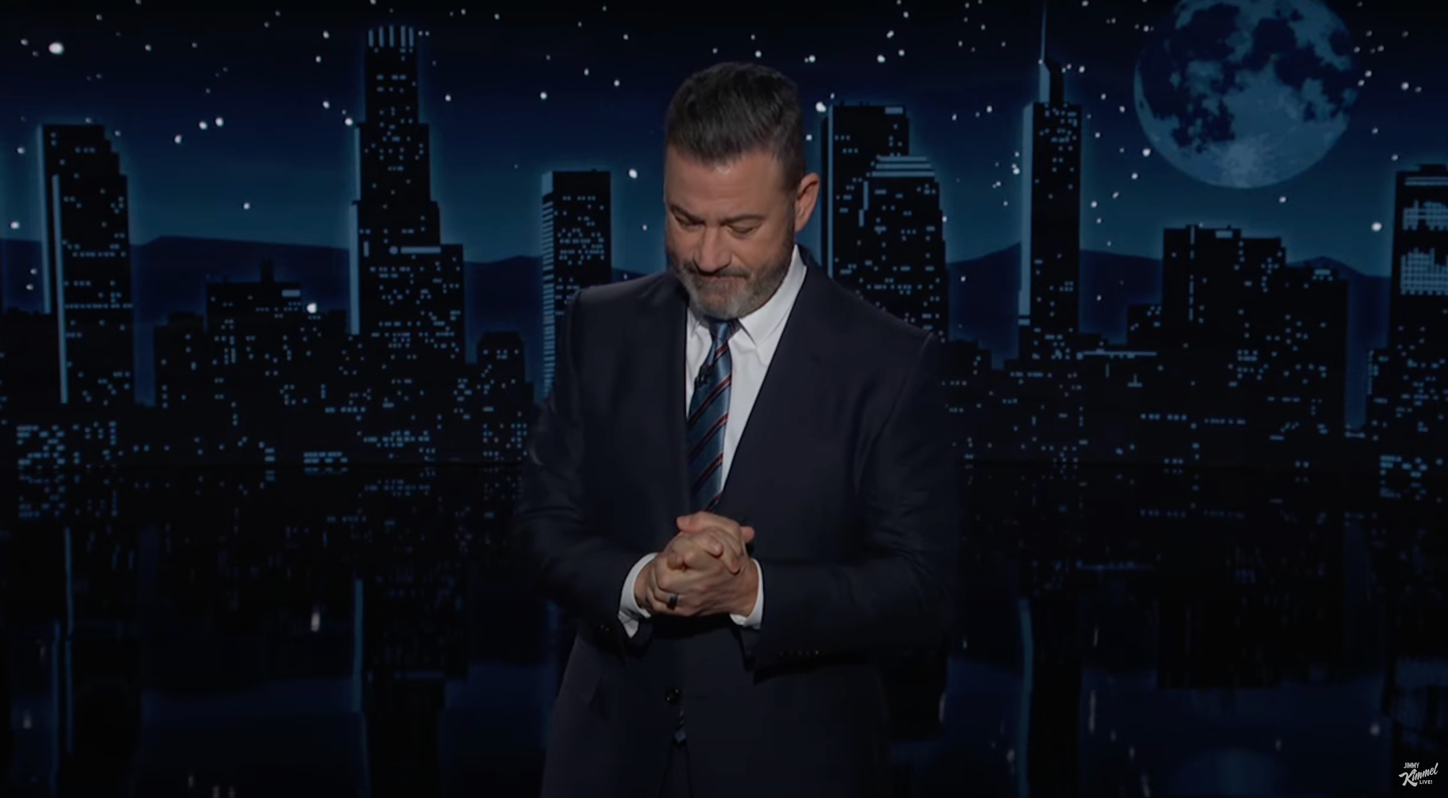 Jimmy Kimmel fights back tears in first show since election