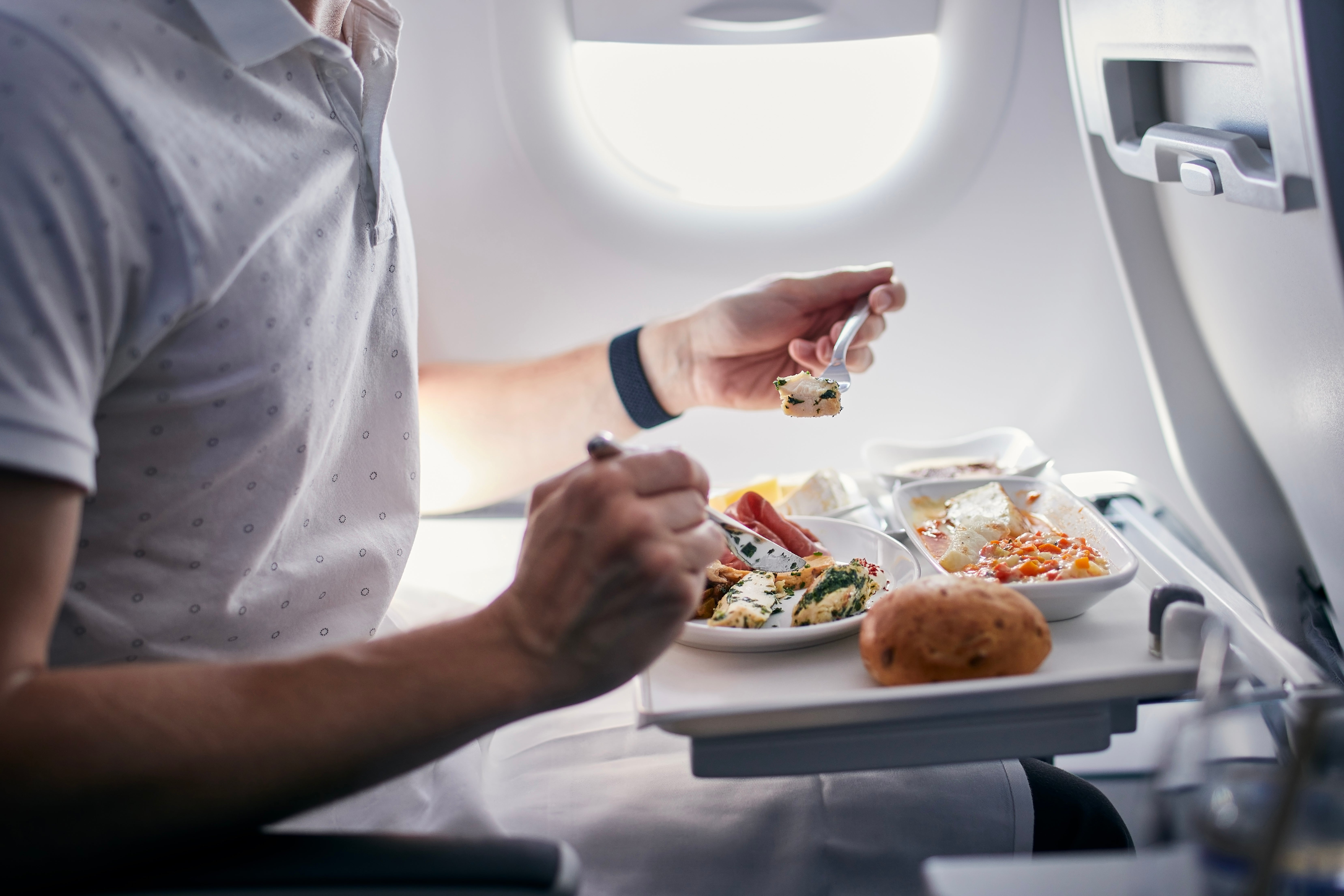 Meal services on major airlines could be halted this Christmas