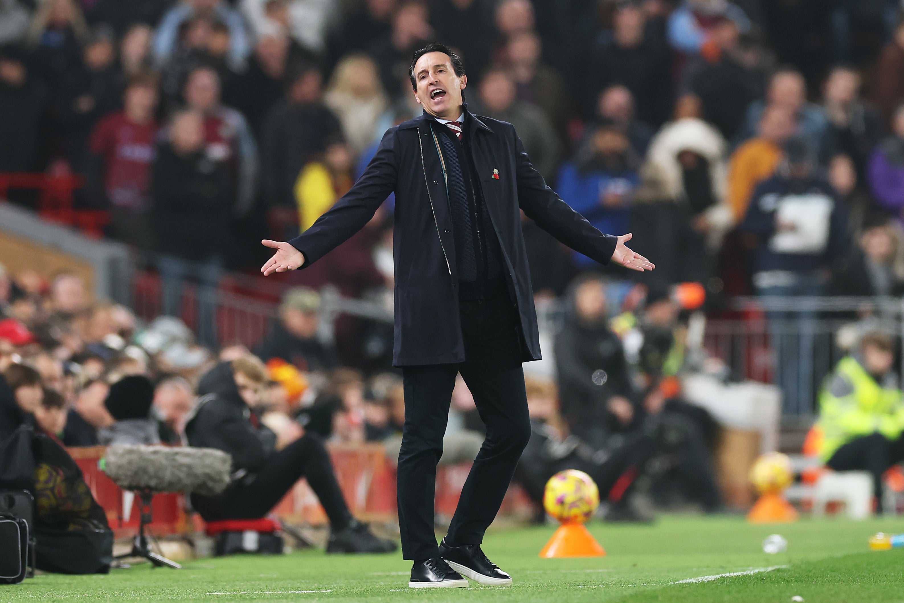 Unai Emery was not pleased that Aston Villa were turned down a penalty