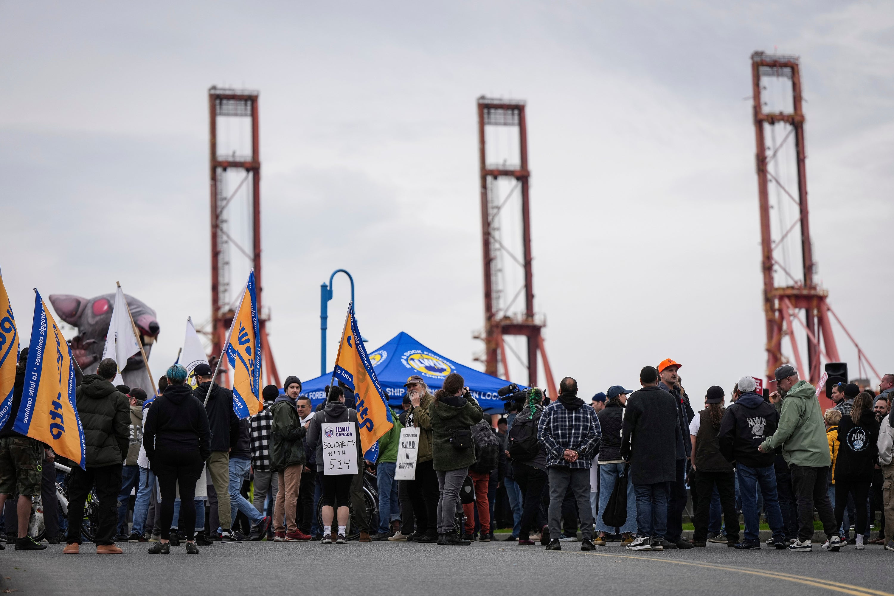 Canada Port Dispute