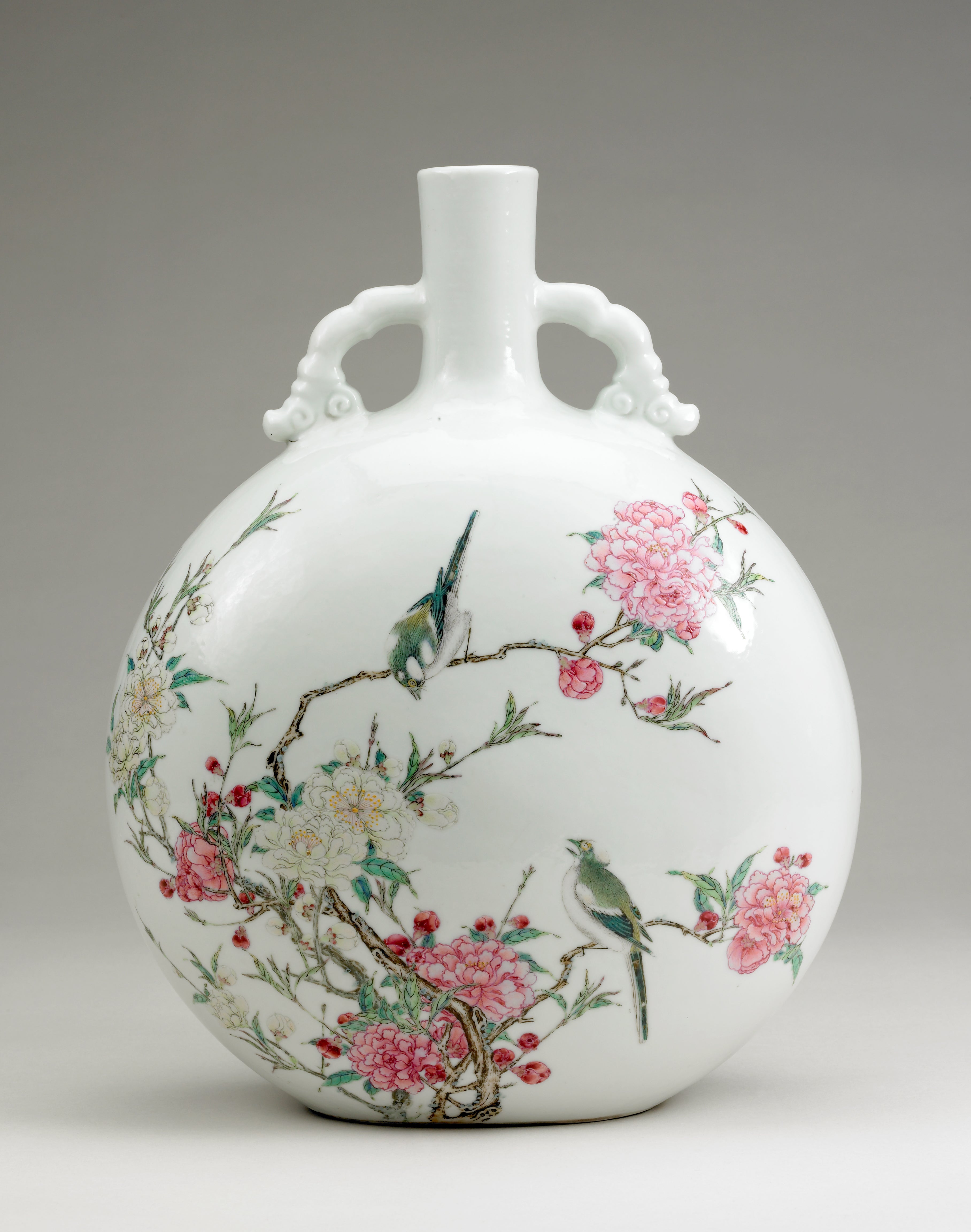 Bottle-shaped flask, Qing dynasty, Yongzheng, 1723-1735