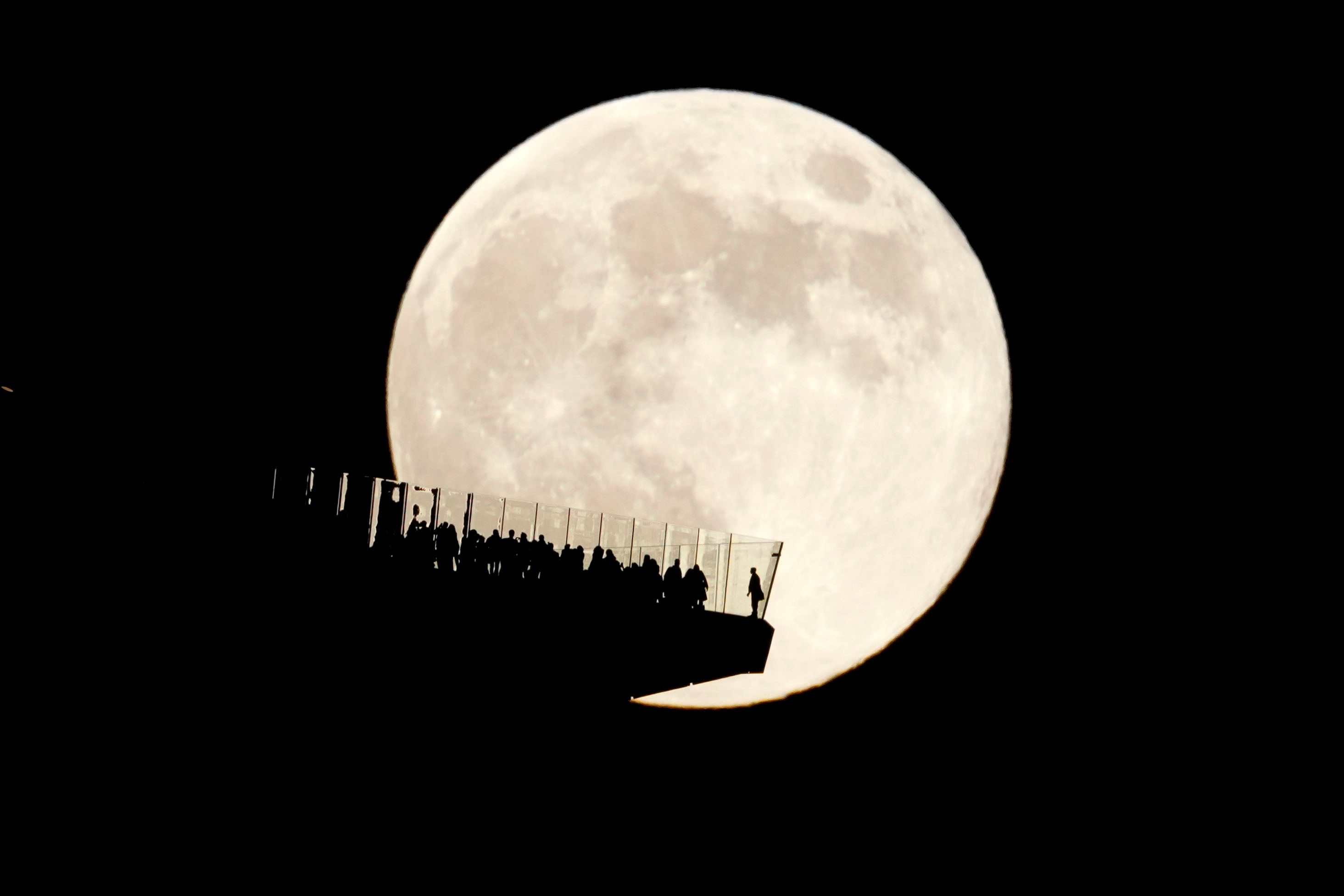 APTOPIX New York Supermoon