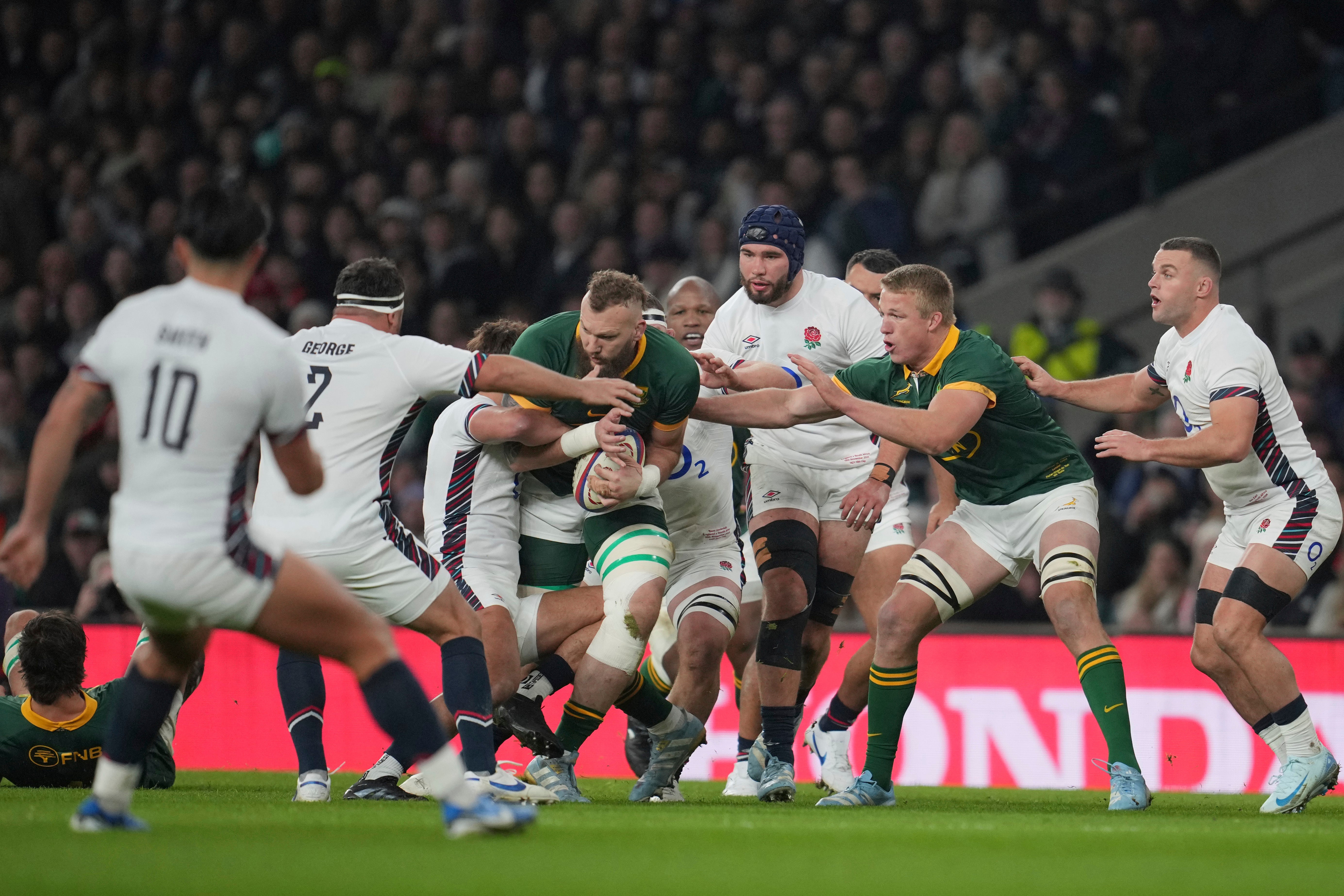 South Africa’s RG Snyman tries to break through the England defence