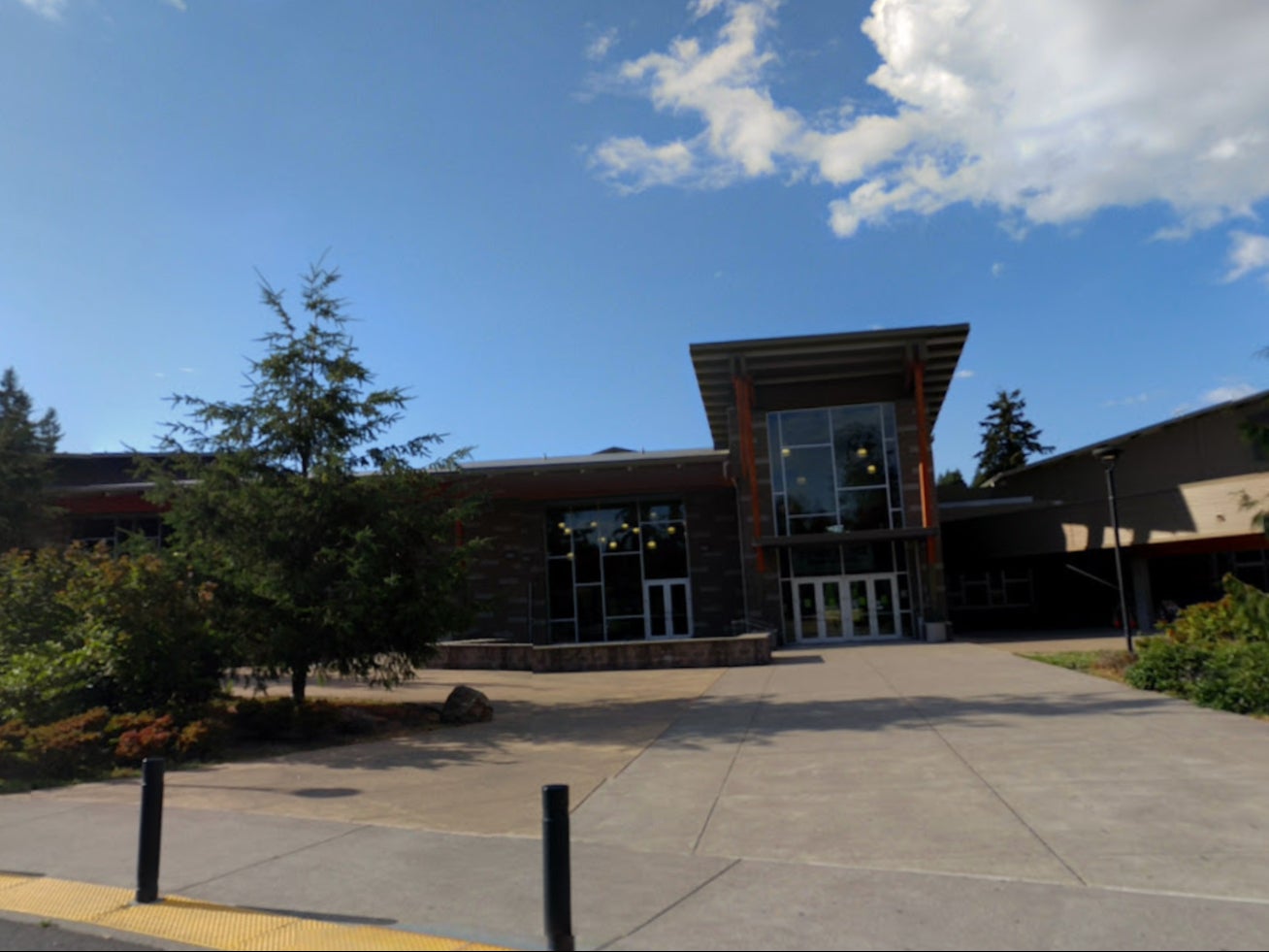 Timberline High School in Lacey, Washington, where Ihsan Ali and his wife, Zahraa, allegedly attempted an ‘honor killing’ on their 17-year-old daughter who refused an arranged marriage