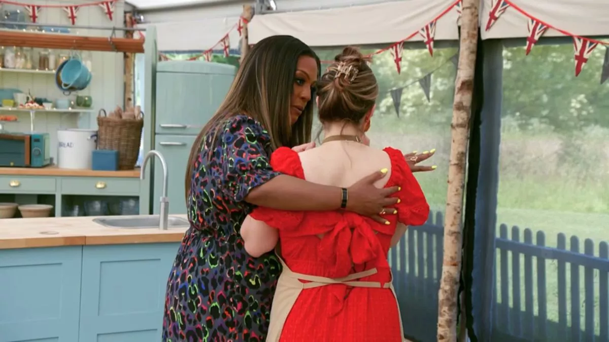 Alison Hammond comforts Great British Bake Off contestant Georgie