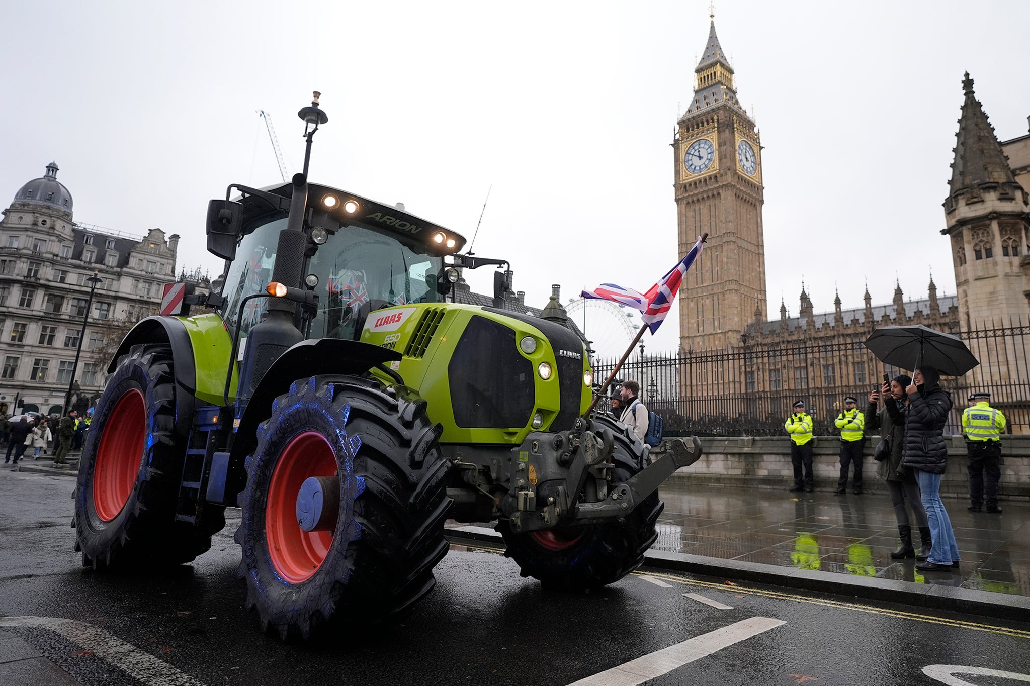 Farmers protest the extension of inheritance tax to cover agricultural properties