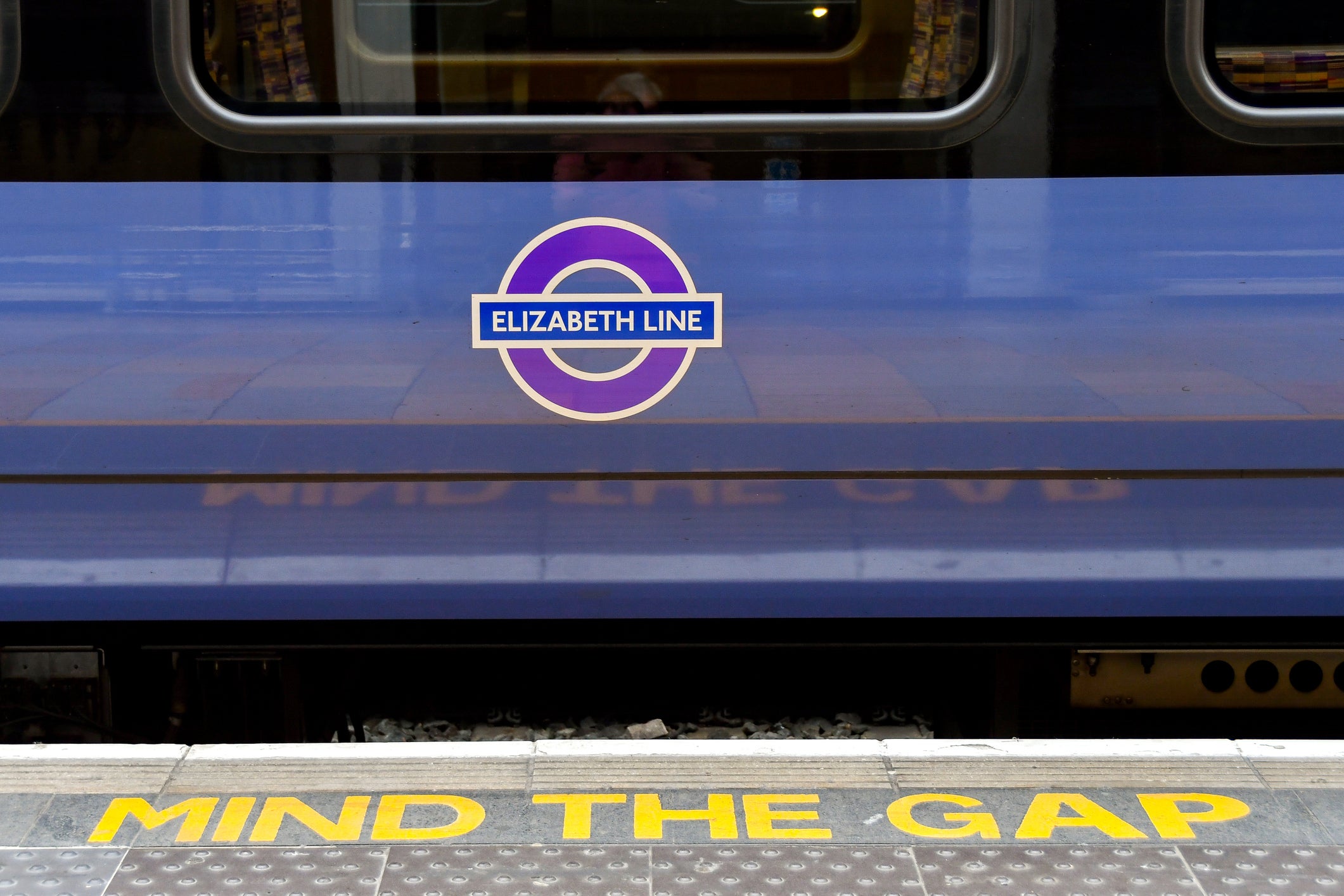 There are ‘severe delays’ on the Elizabeth line