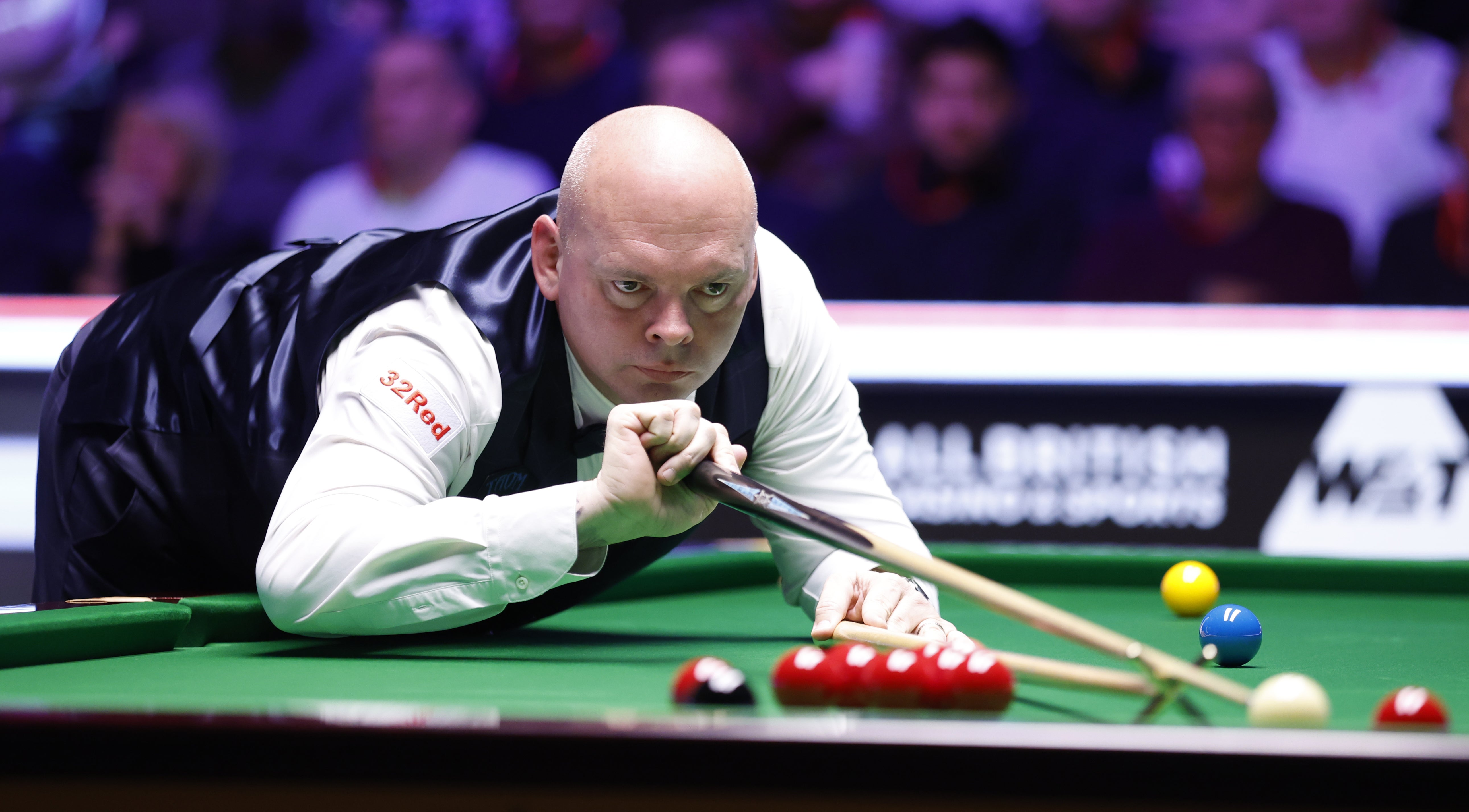 Stuart Bingham let a 5-1 lead slip against Zhang Anda